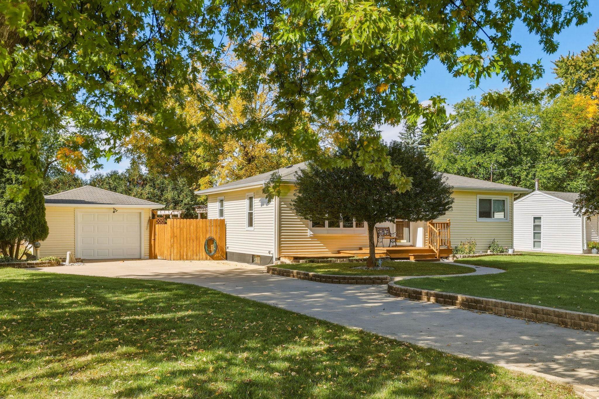 Photo 4 of Single family home for sale at 1555 Jane Dr, Essexville, MI 48732 | MLS# 5050223902 | Listing updated on 2026-10-05