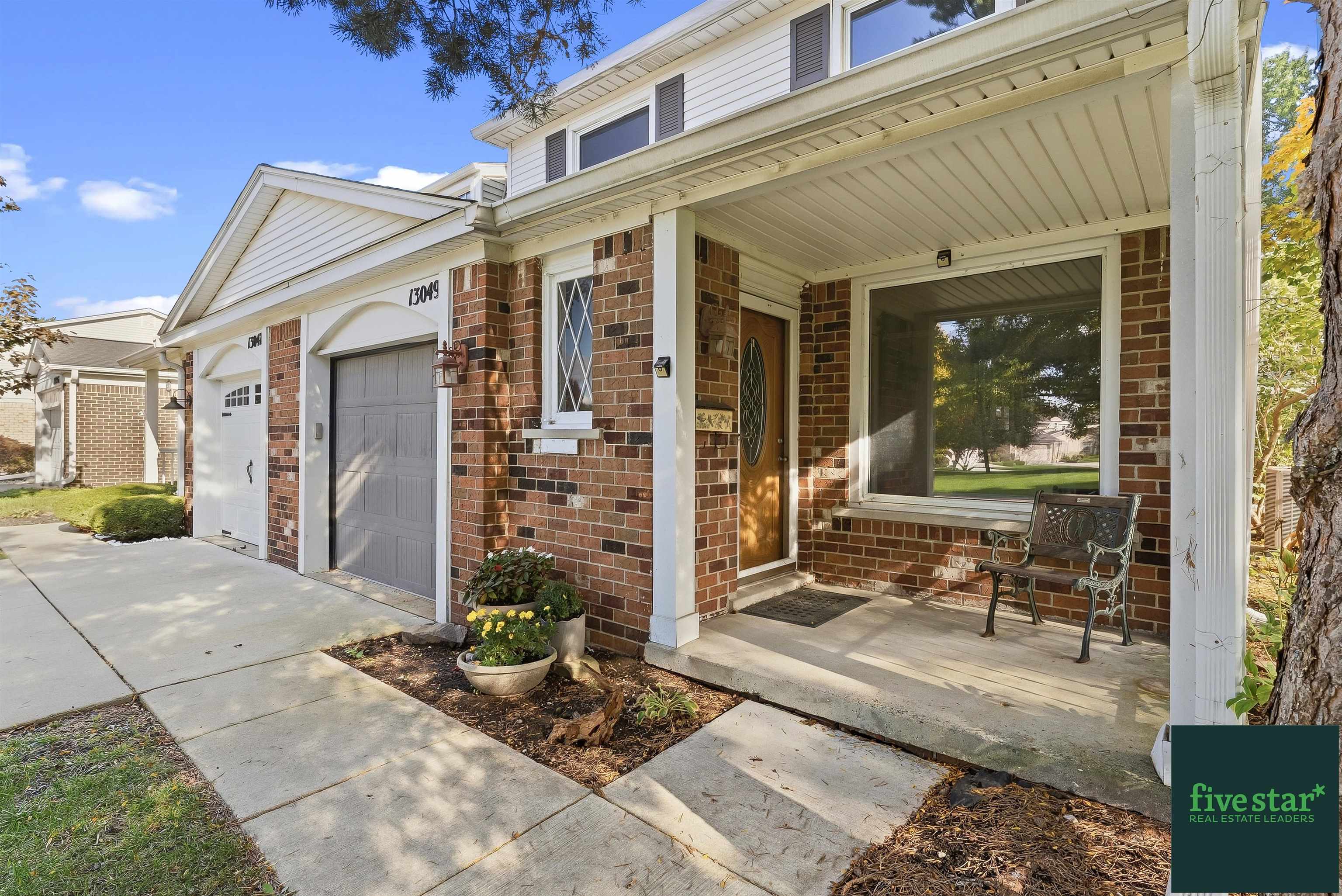 Photo 4 of Condo for sale at 13049 Lockmoor Dr, Grand Blanc, MI 48439 | MLS# 5050223909 | Listing updated on 2026-10-06