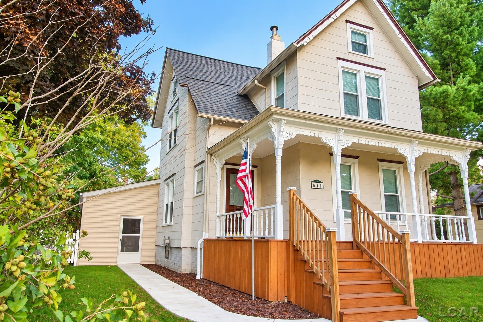 Photo 2 of Single family home for sale at 611 State St, Adrian, MI 49221 | MLS# 56050223914 | Listing updated on 2026-10-06