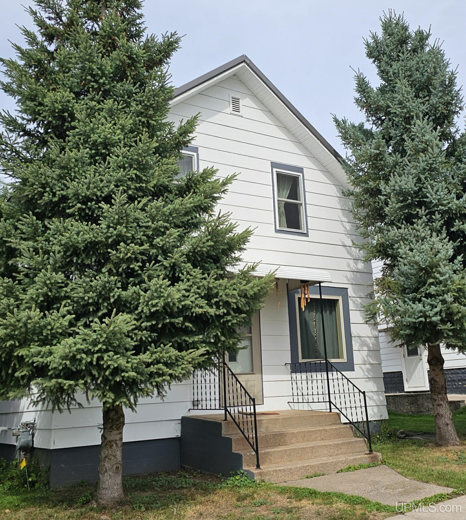 Photo 1 of Single family home for sale at 408 E East, Iron Mountain, MI 49801 | MLS# 50223921 | Listing updated on 2026-10-07