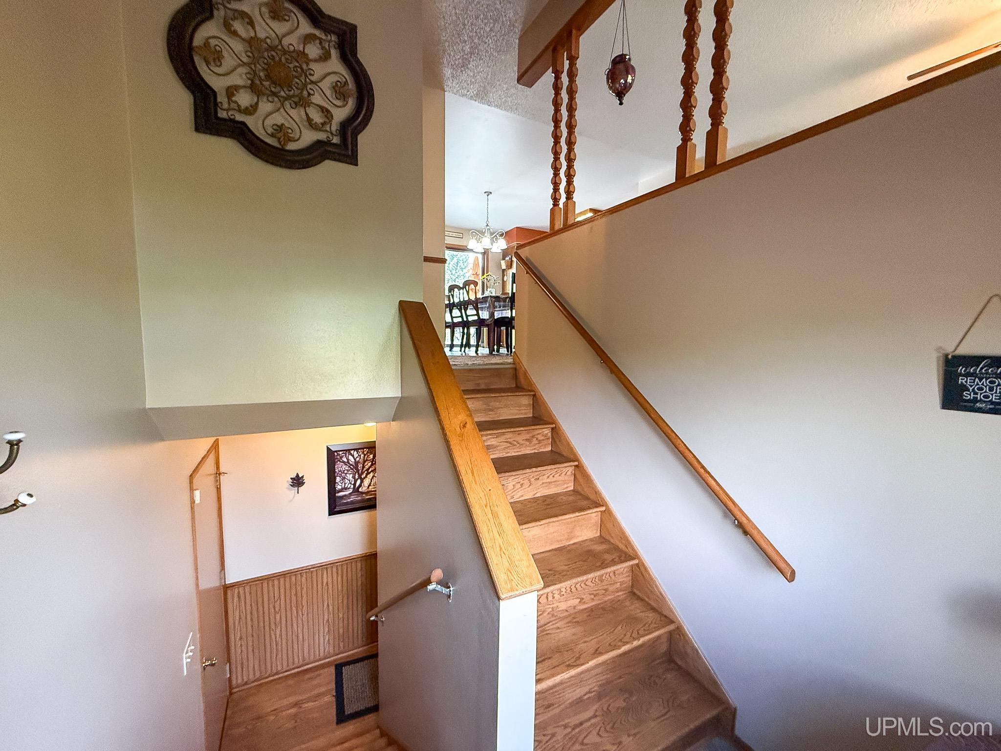 Photo 3 of Single family home for sale at 1005 Cinnabar St, Bessemer, MI 49911 | MLS# 50223925 | Listing updated on 2026-10-06