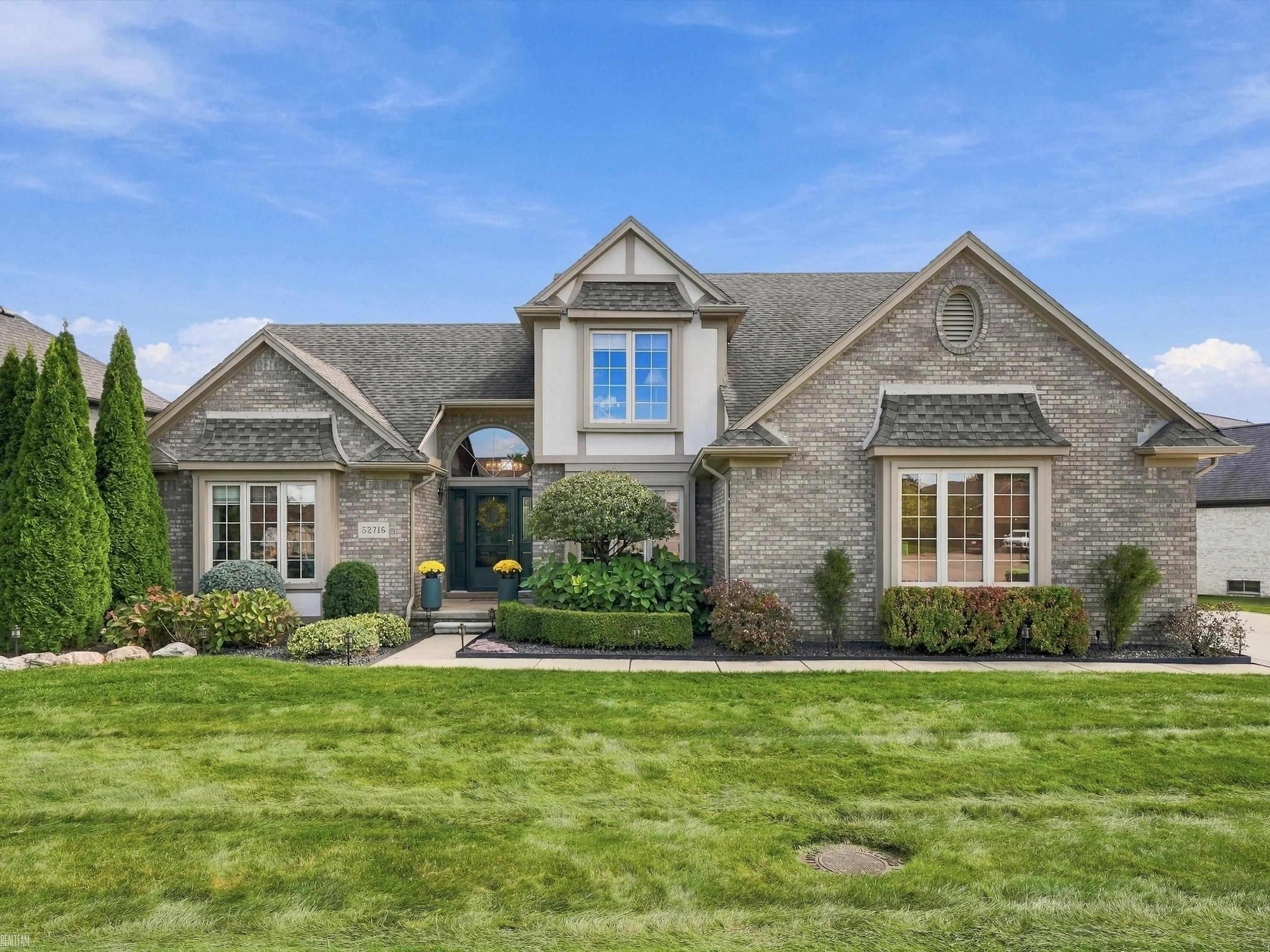 Photo 1 of Single family home for sale at 52716 Woodmill Dr, Macomb, MI 48042 | MLS# 58050223929 | Listing updated on 2026-10-06
