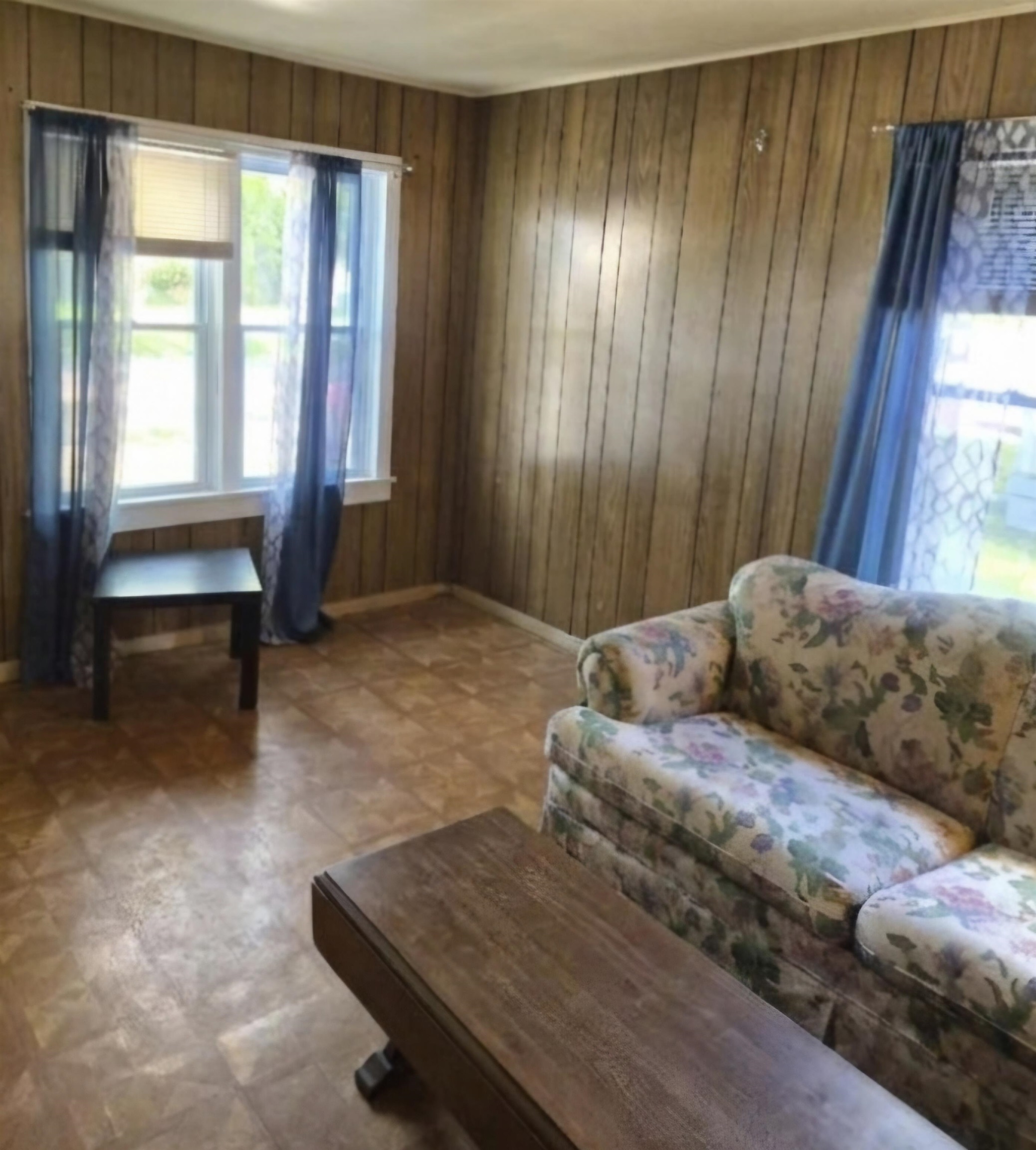 Photo 4 of Single family home for sale at 236 E Beech St, Gladwin, MI 48624 | MLS# 50223933 | Listing updated on 2026-10-07