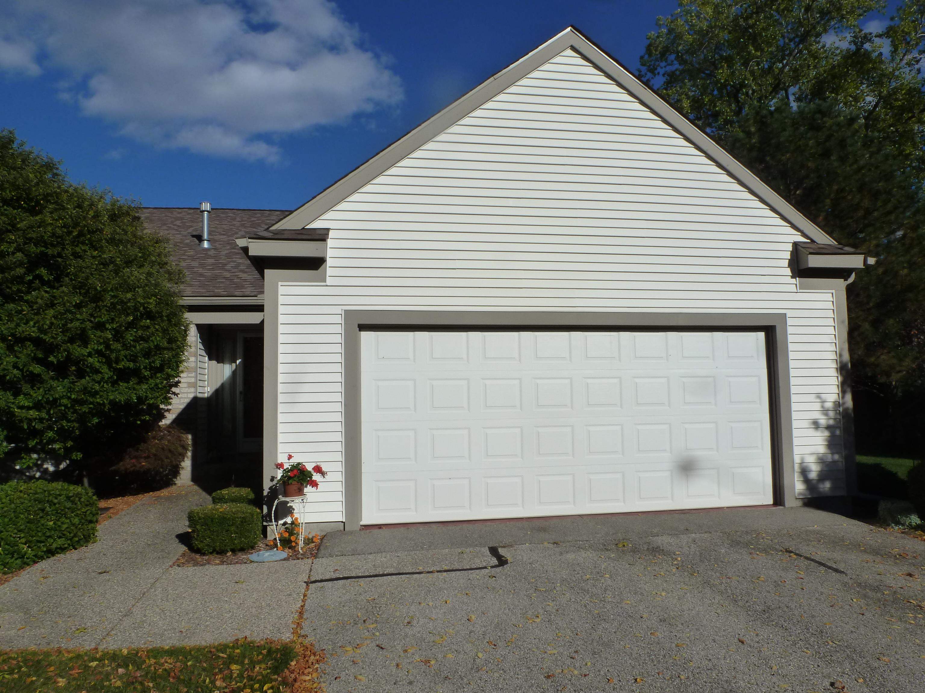 Photo 2 of Condo for sale at 5629 Cortland Cir Rd, Bay City, MI 48706 | MLS# 50223952 | Listing updated on 2026-10-06