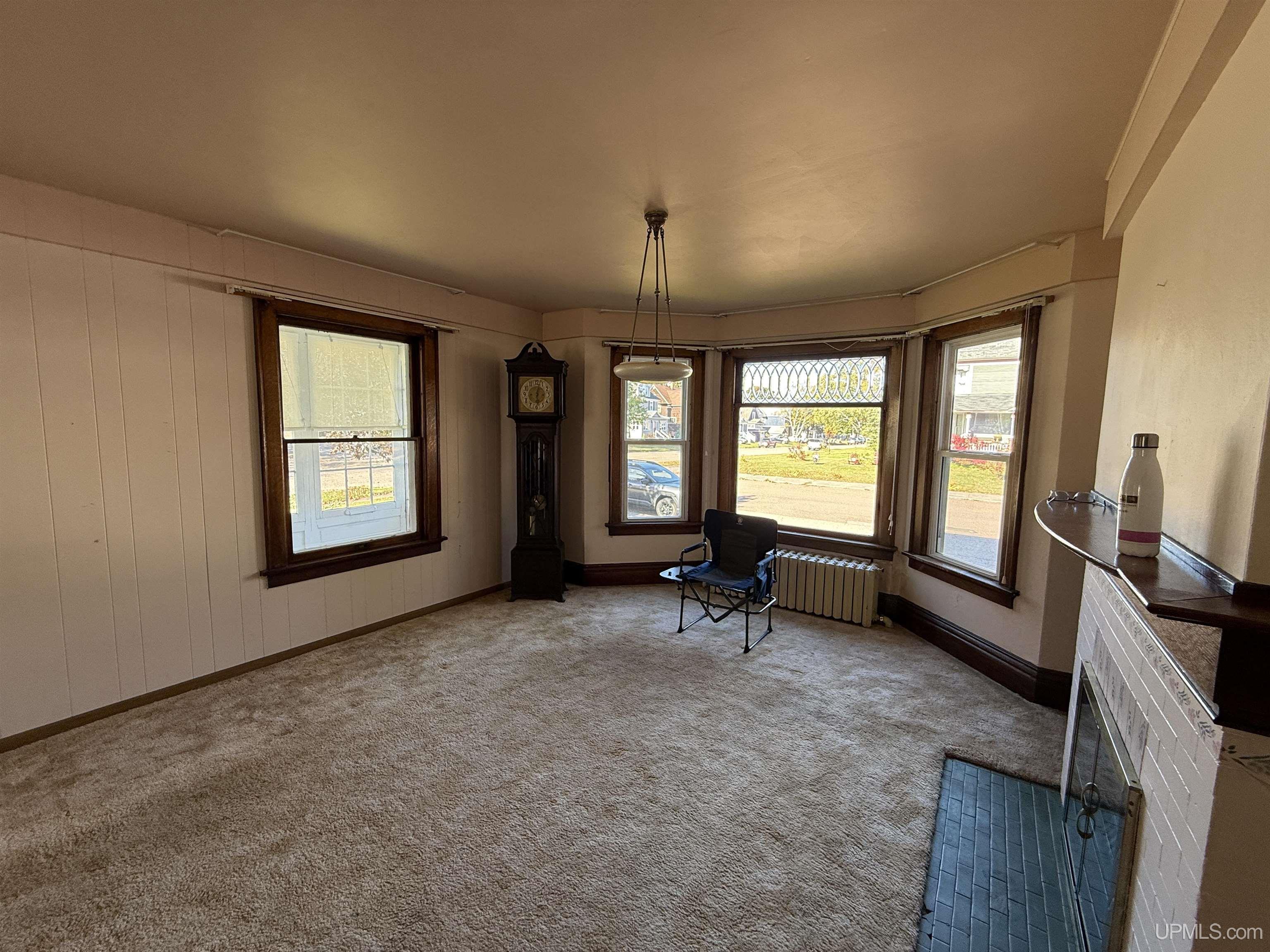 Photo 2 of Single family home for sale at 302 Iroquois St, Laurium, MI 49913 | MLS# 50223962 | Listing updated on 2026-10-07