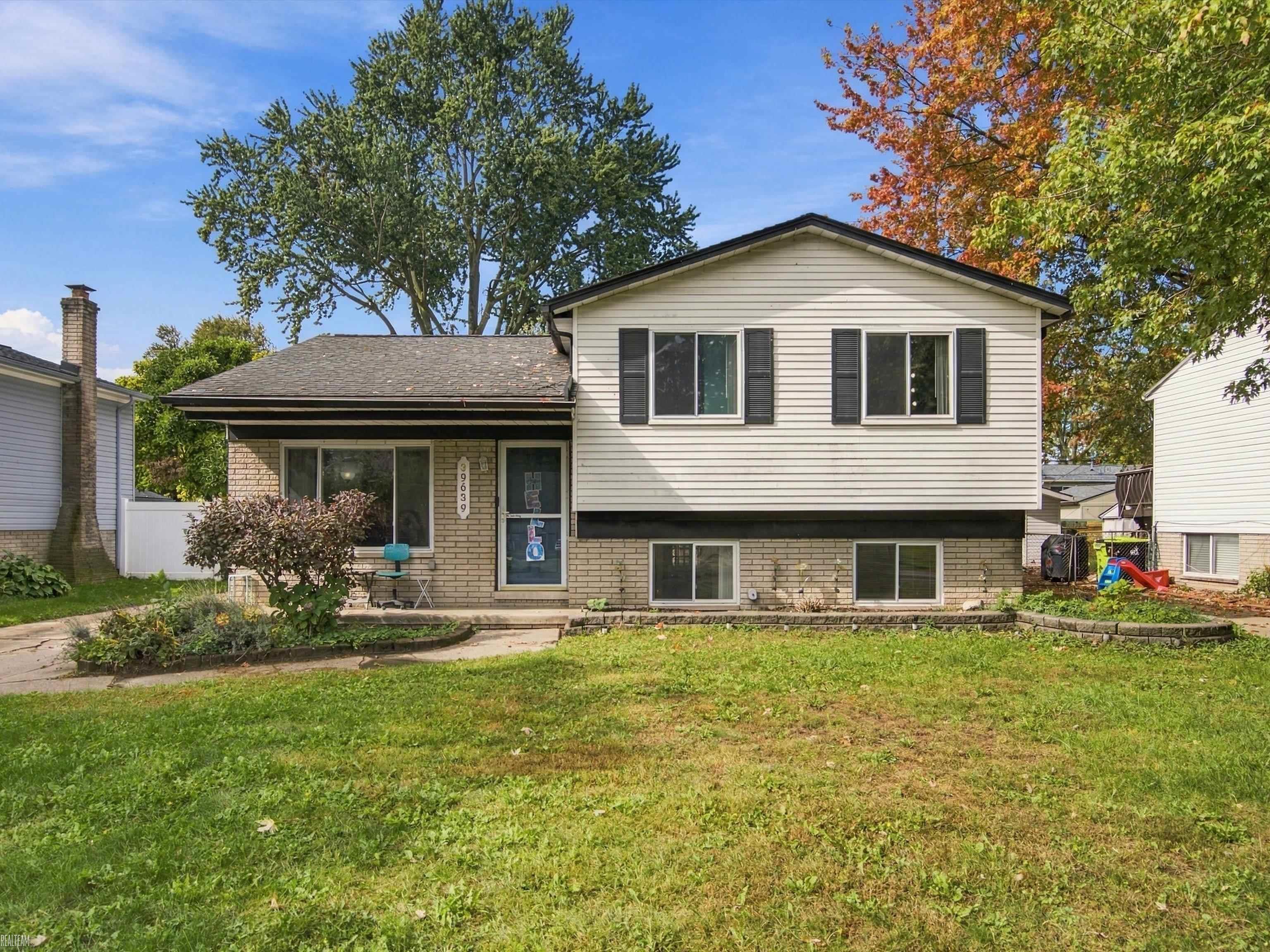 Photo 1 of Single family home for sale at 39639 Chart St, Harrison Township, MI 48045 | MLS# 58050223963 | Listing updated on 2026-10-06