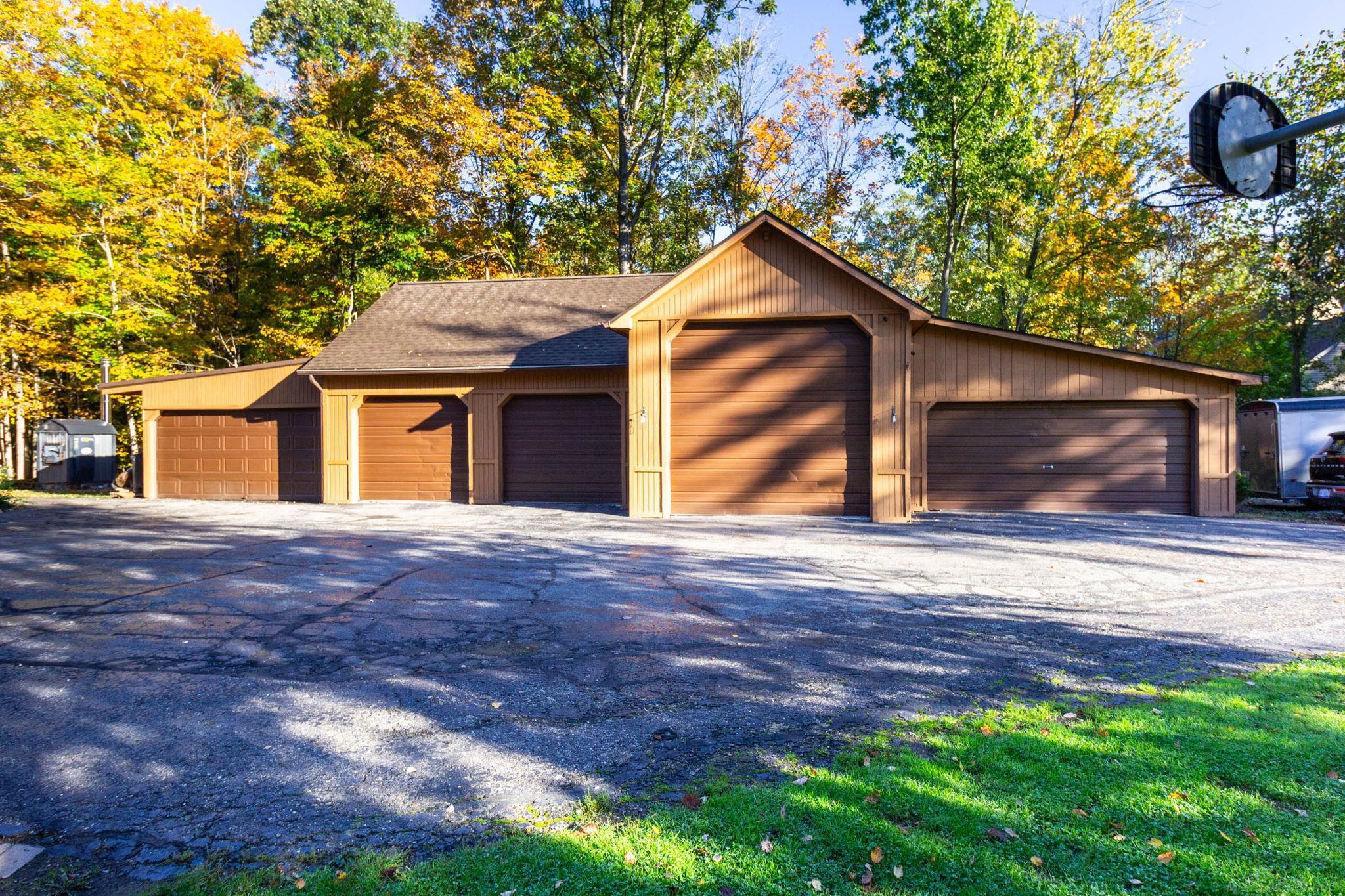 Photo 3 of Single family home for sale at 3940 Wadhams Rd, China, MI 48054 | MLS# 58050223966 | Listing updated on 2026-10-06