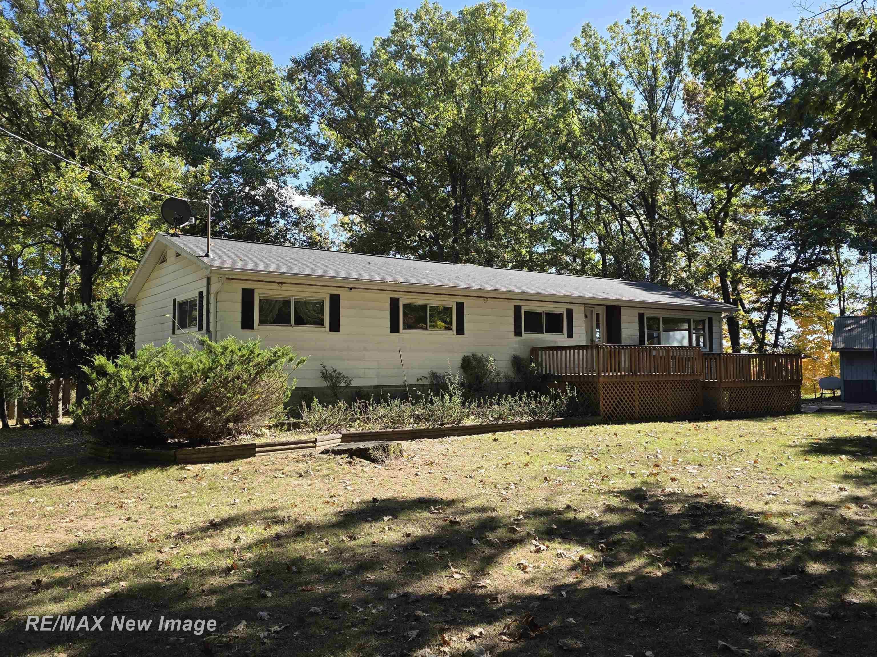 Photo 2 of Single family home for sale at 13977 W Burt Rd, Chesaning, MI 48616 | MLS# 61050223968 | Listing updated on 2026-10-07