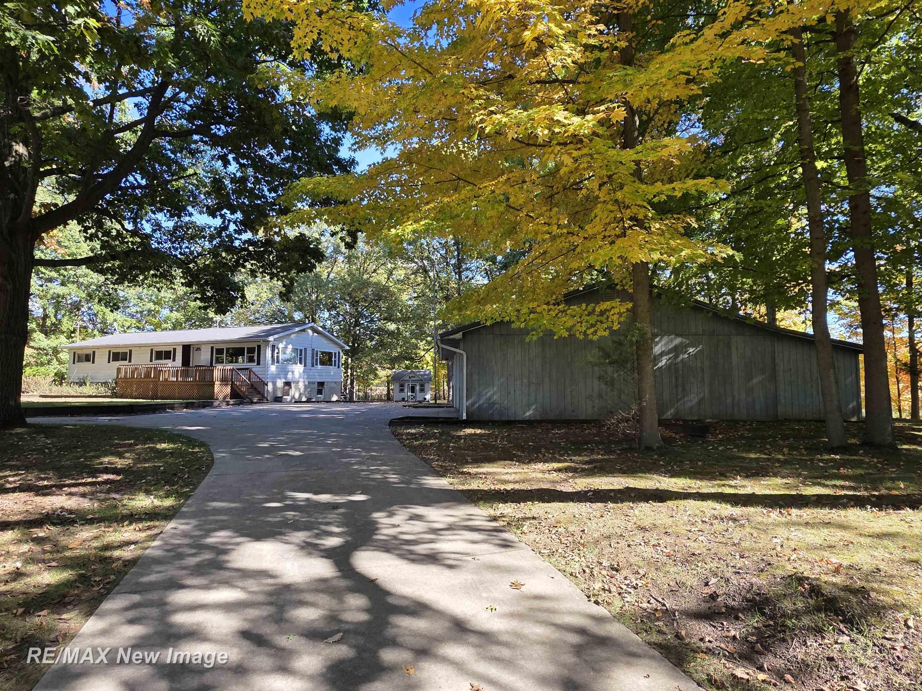 Photo 3 of Single family home for sale at 13977 W Burt Rd, Chesaning, MI 48616 | MLS# 61050223968 | Listing updated on 2026-10-07