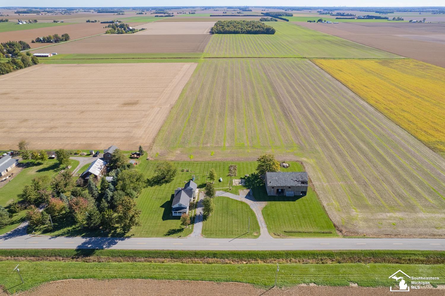 Photo 2 of Single family home for sale at 12291 Thompson Hwy, Blissfield, MI 49228 | MLS# 57050223972 | Listing updated on 2026-10-06