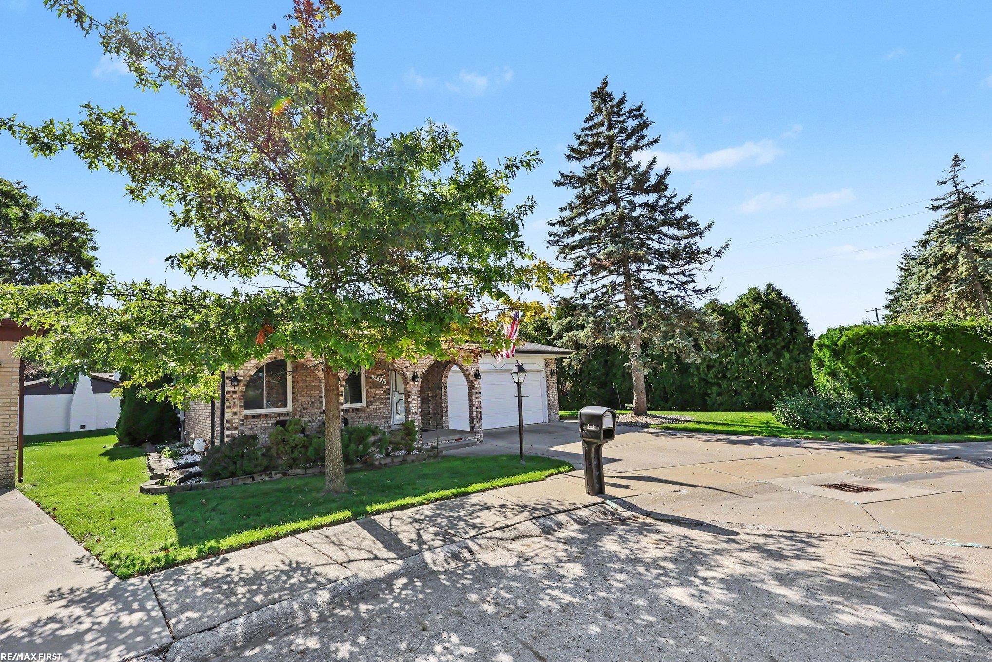 Photo 3 of Condo for sale at 16306 E Hill Dr, Macomb, MI 48044 | MLS# 58050224000 | Listing updated on 2026-10-06