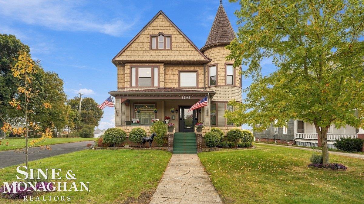 Photo 1 of Single family home for sale at 1906 Military St, Port Huron, MI 48060 | MLS# 58050224003 | Listing updated on 2026-10-07