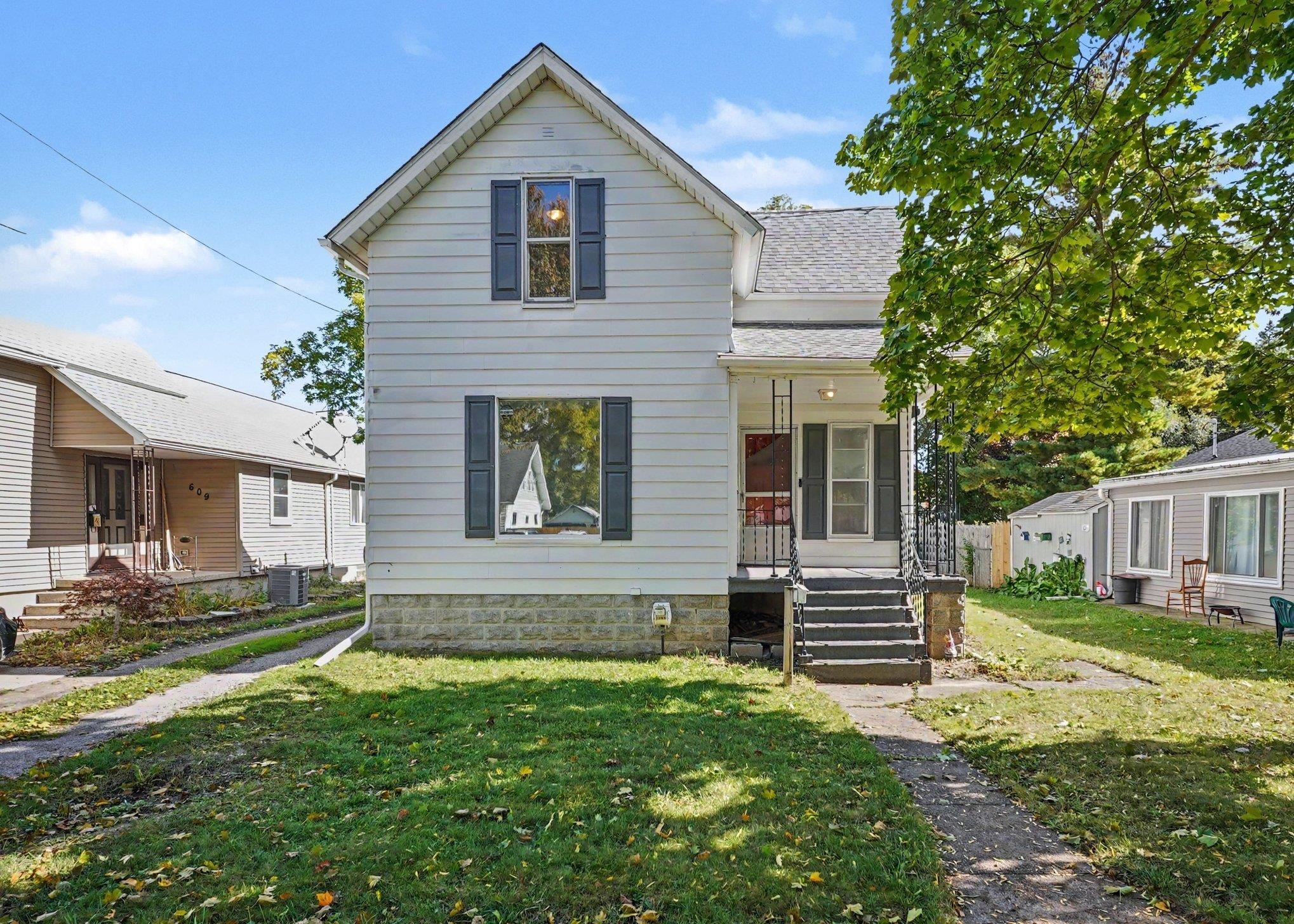 Photo 1 of Single family home for sale at 611 S Chilson St, Bay City, MI 48706 | MLS# 50224004 | Listing updated on 2026-10-07