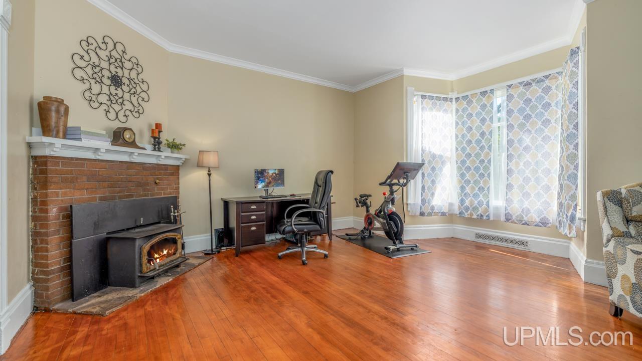 Photo 4 of Single family home for sale at 411 E B St, Iron Mountain, MI 49801 | MLS# 50224012 | Listing updated on 2026-10-06