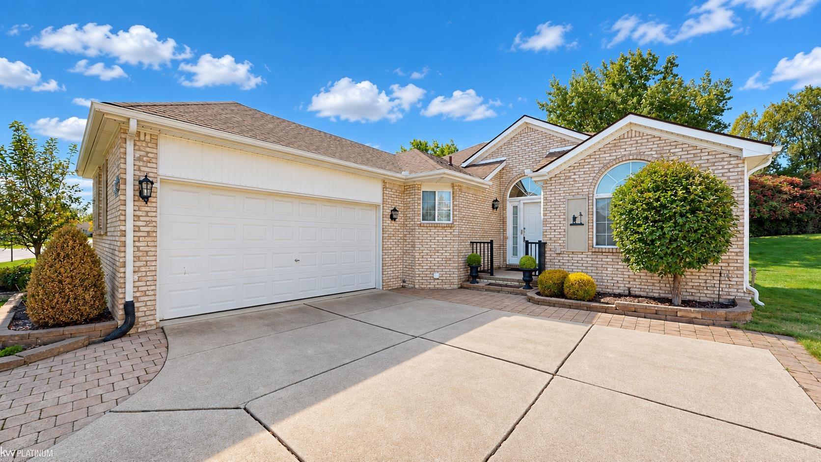 Photo 2 of Condo for sale at 42913 N Hampton Dr, Sterling Heights, MI 48314 | MLS# 58050224018 | Listing updated on 2026-10-07