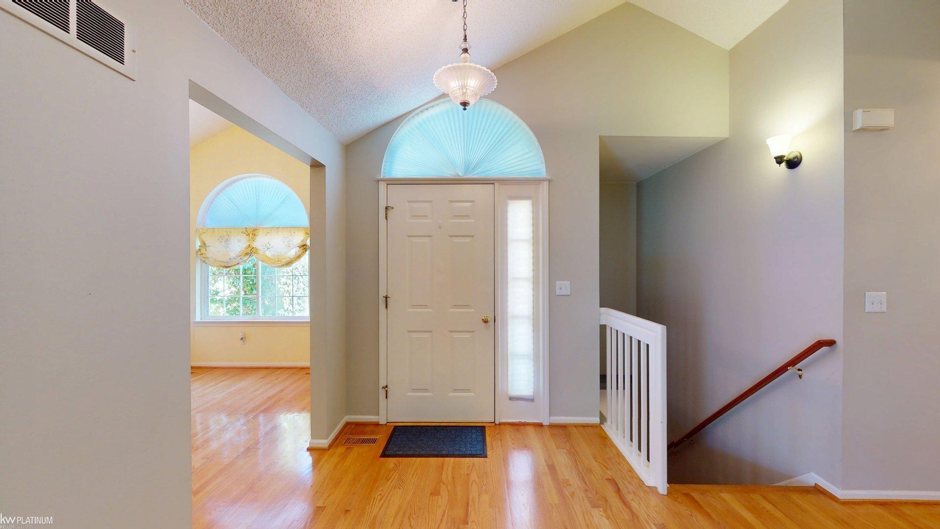 Photo 3 of Condo for sale at 42913 N Hampton Dr, Sterling Heights, MI 48314 | MLS# 58050224018 | Listing updated on 2026-10-07