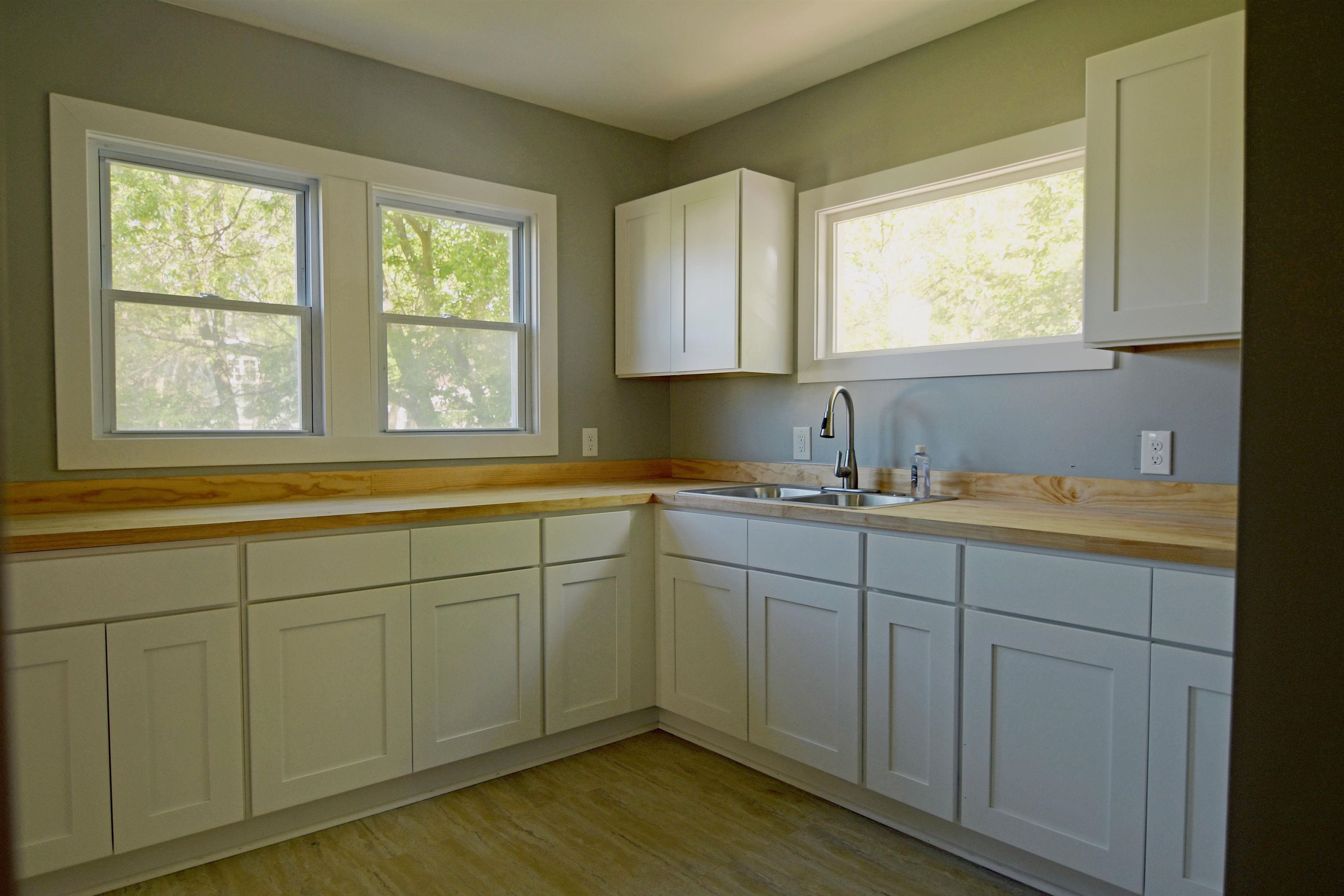 Photo 3 of Single family home for sale at 714 Axford St, Flint, MI 48503 | MLS# 5050224019 | Listing updated on 2026-10-07