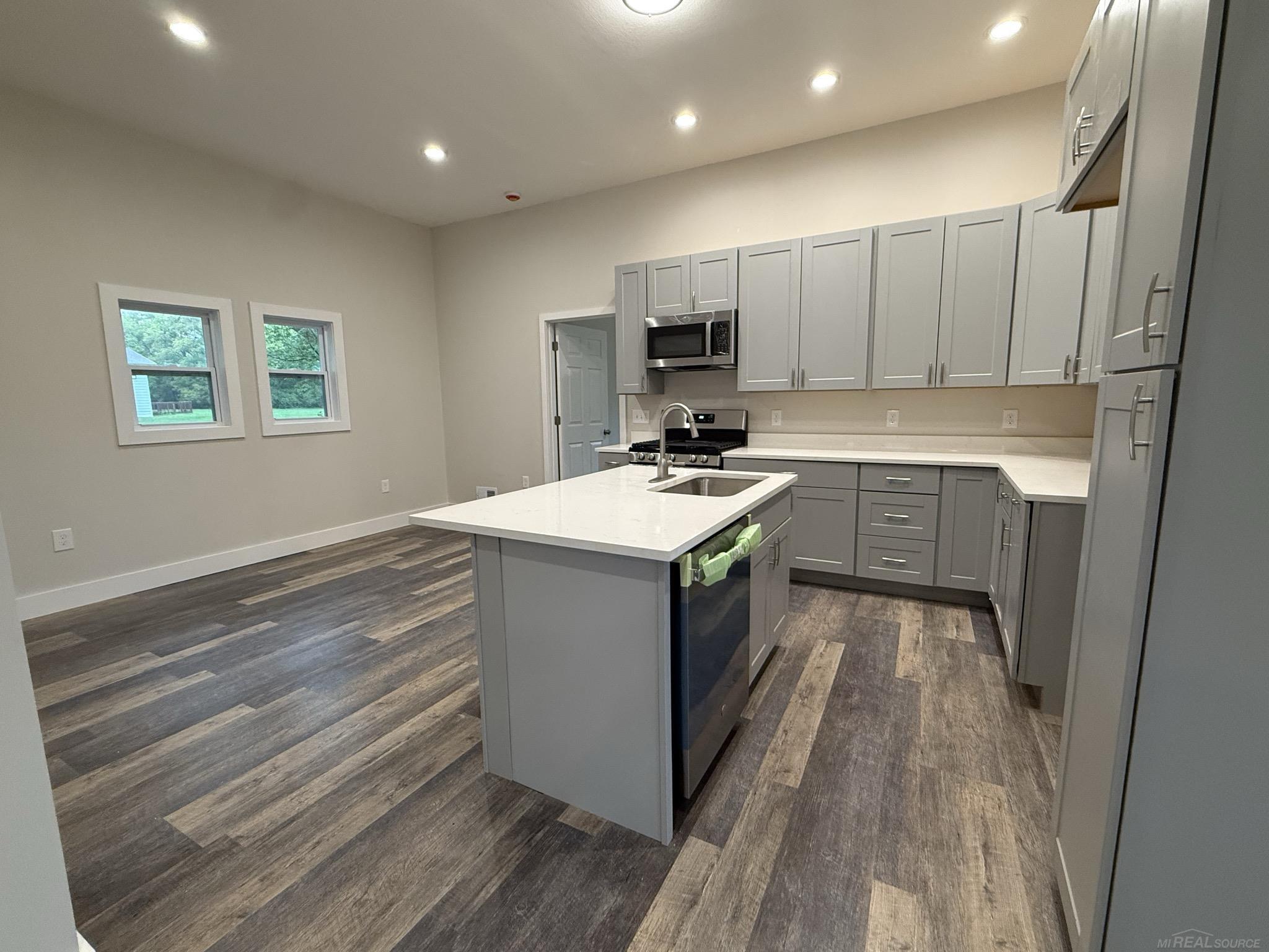 3985 Newark Road photo 5
