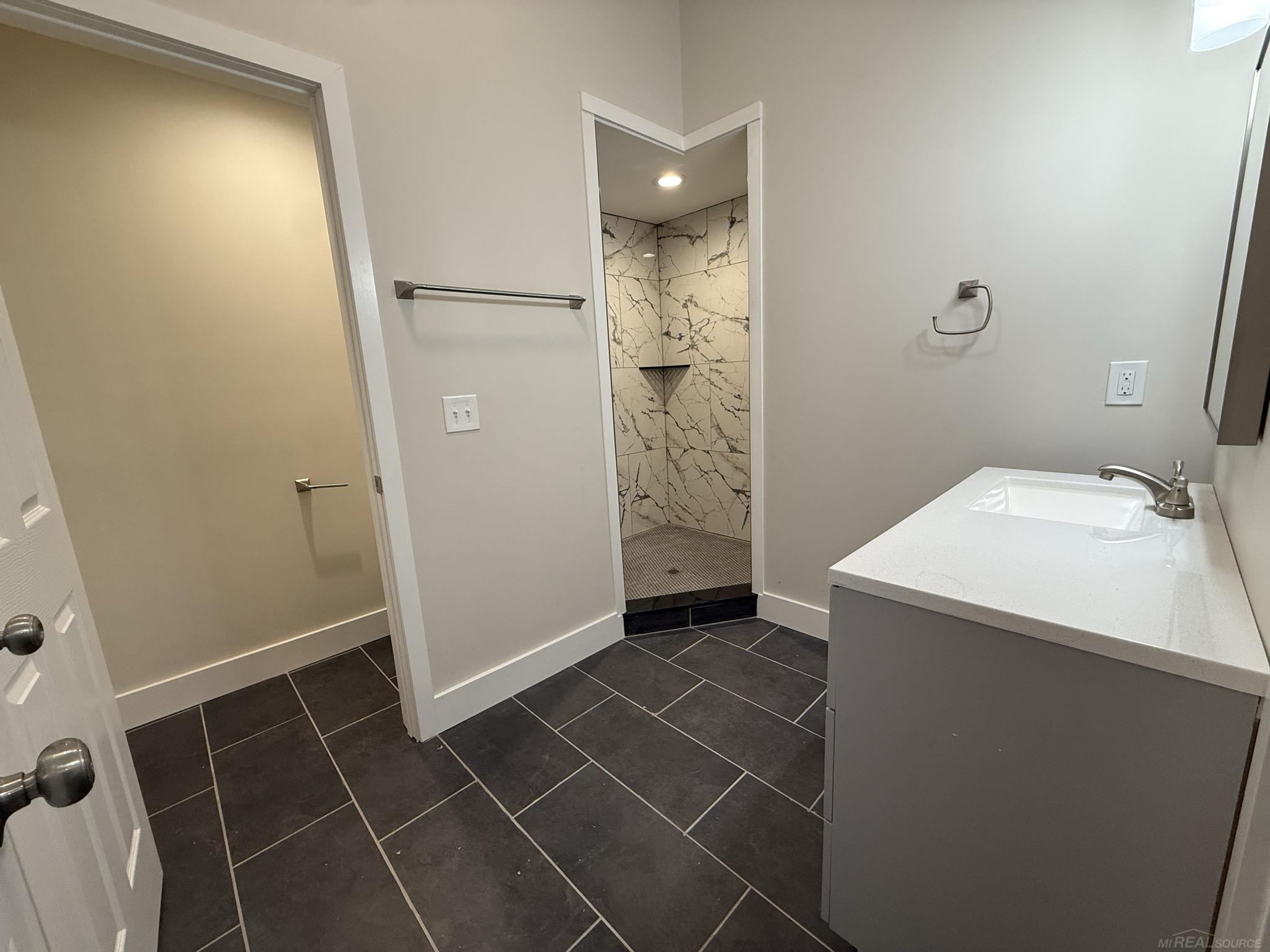 3985 Newark Road photo 10