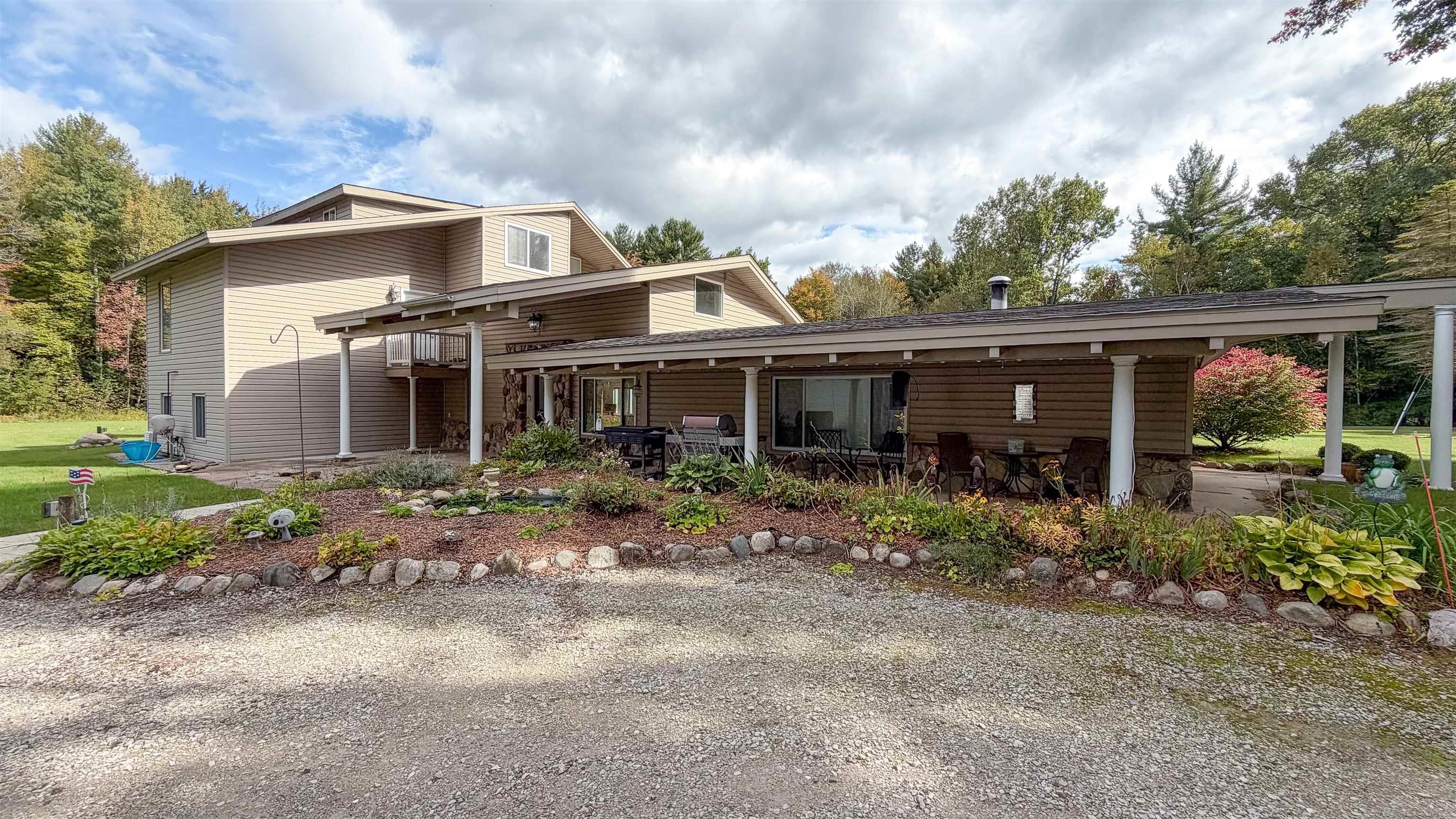 Photo 1 of Single family home for sale at 5061 Ellison Rd, Sterling, MI 48659 | MLS# 58050224030 | Listing updated on 2026-10-06