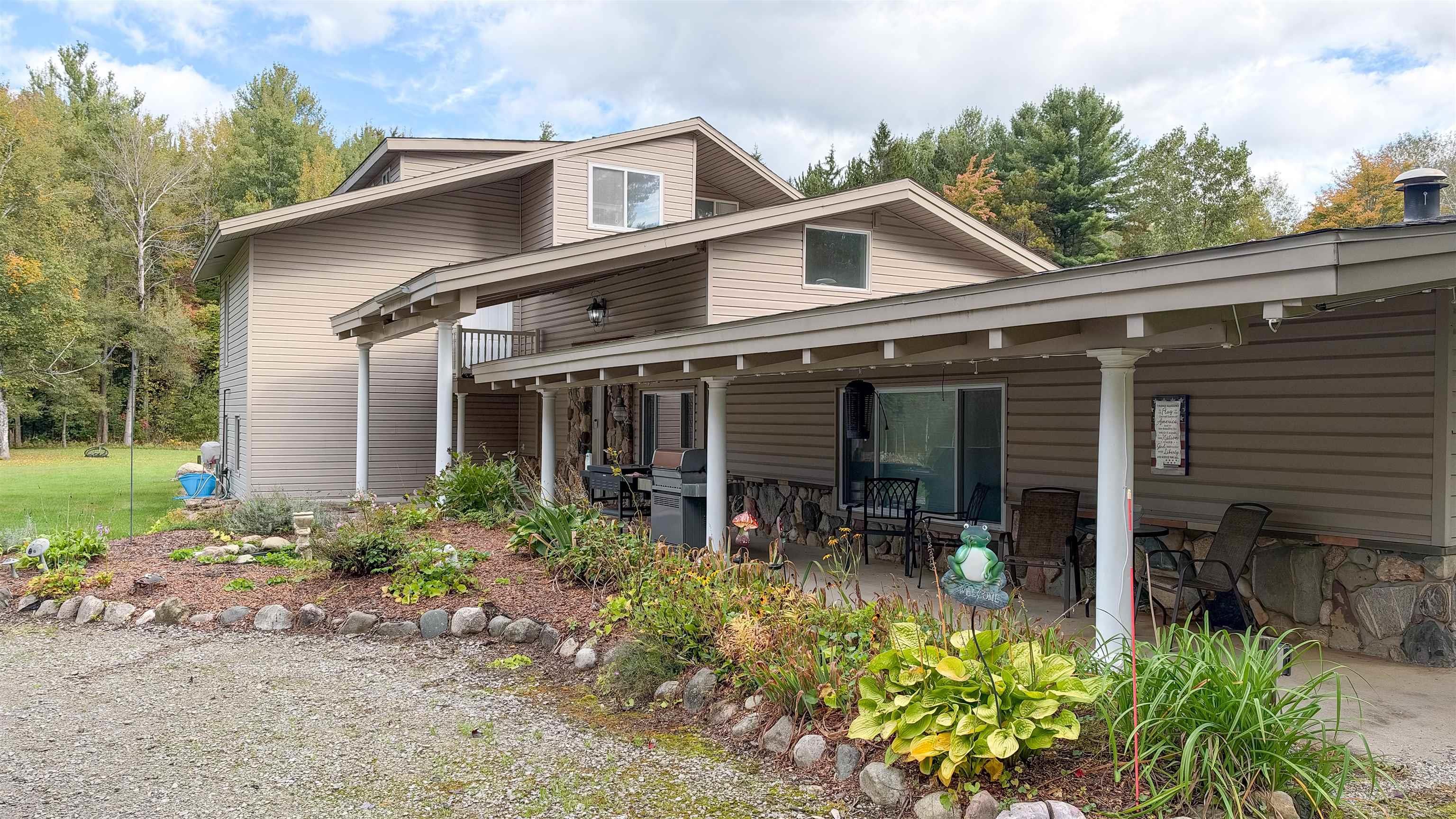 Photo 3 of Single family home for sale at 5061 Ellison Rd, Sterling, MI 48659 | MLS# 58050224030 | Listing updated on 2026-10-06