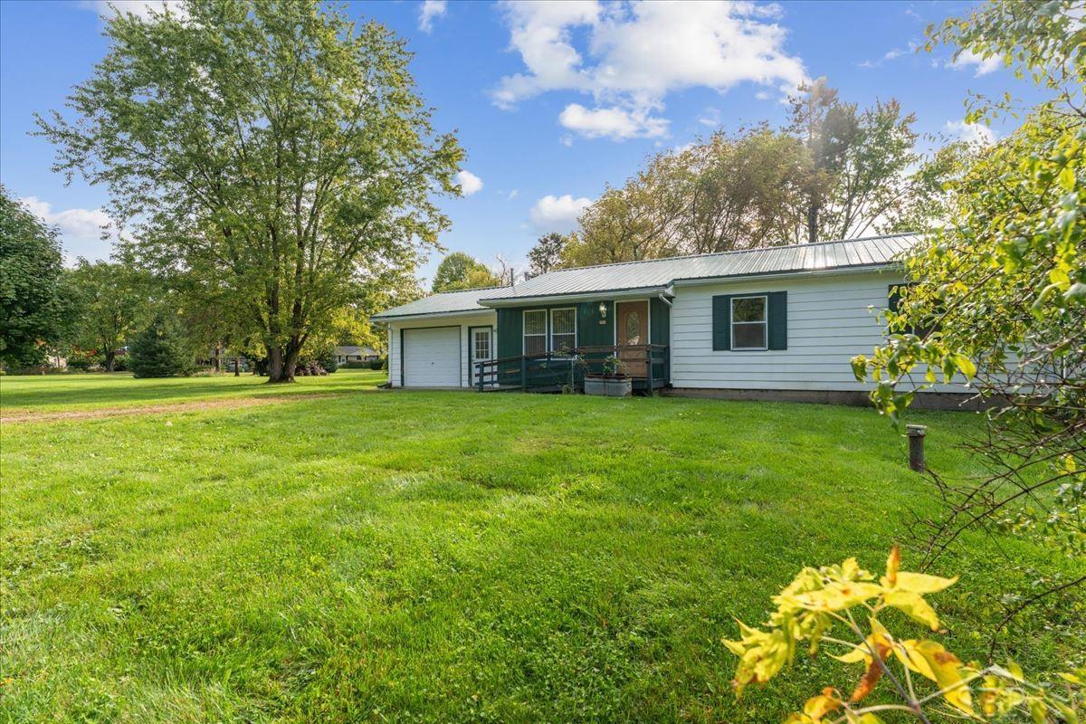 186 Bee Gee Court photo 2