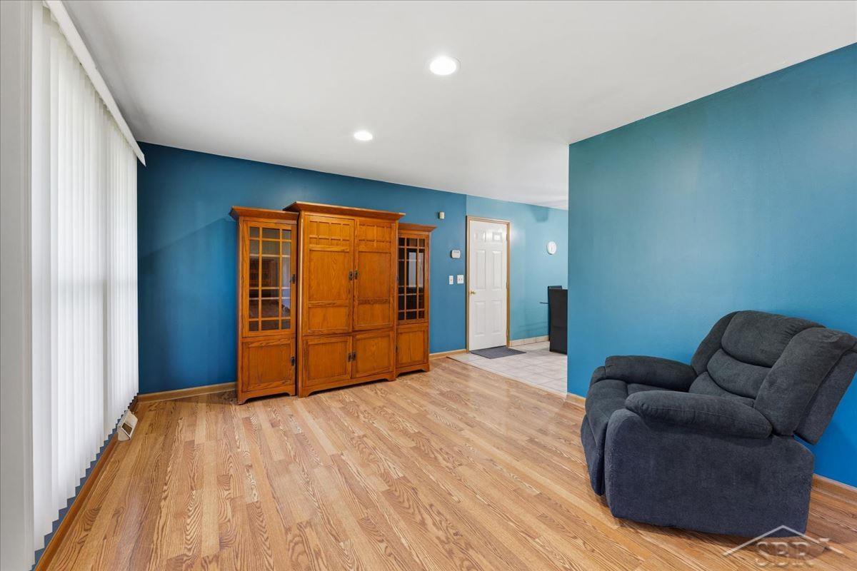 186 Bee Gee Court photo 6