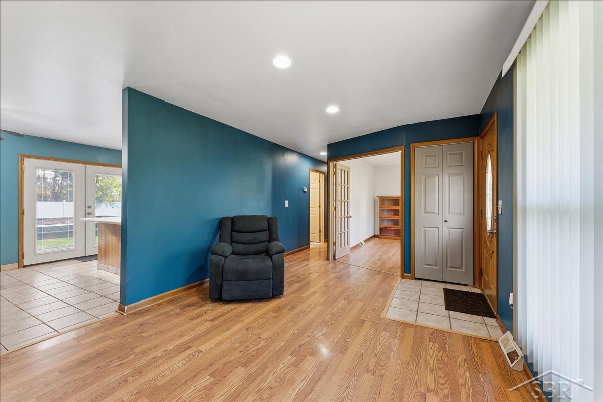 186 Bee Gee Court photo 8