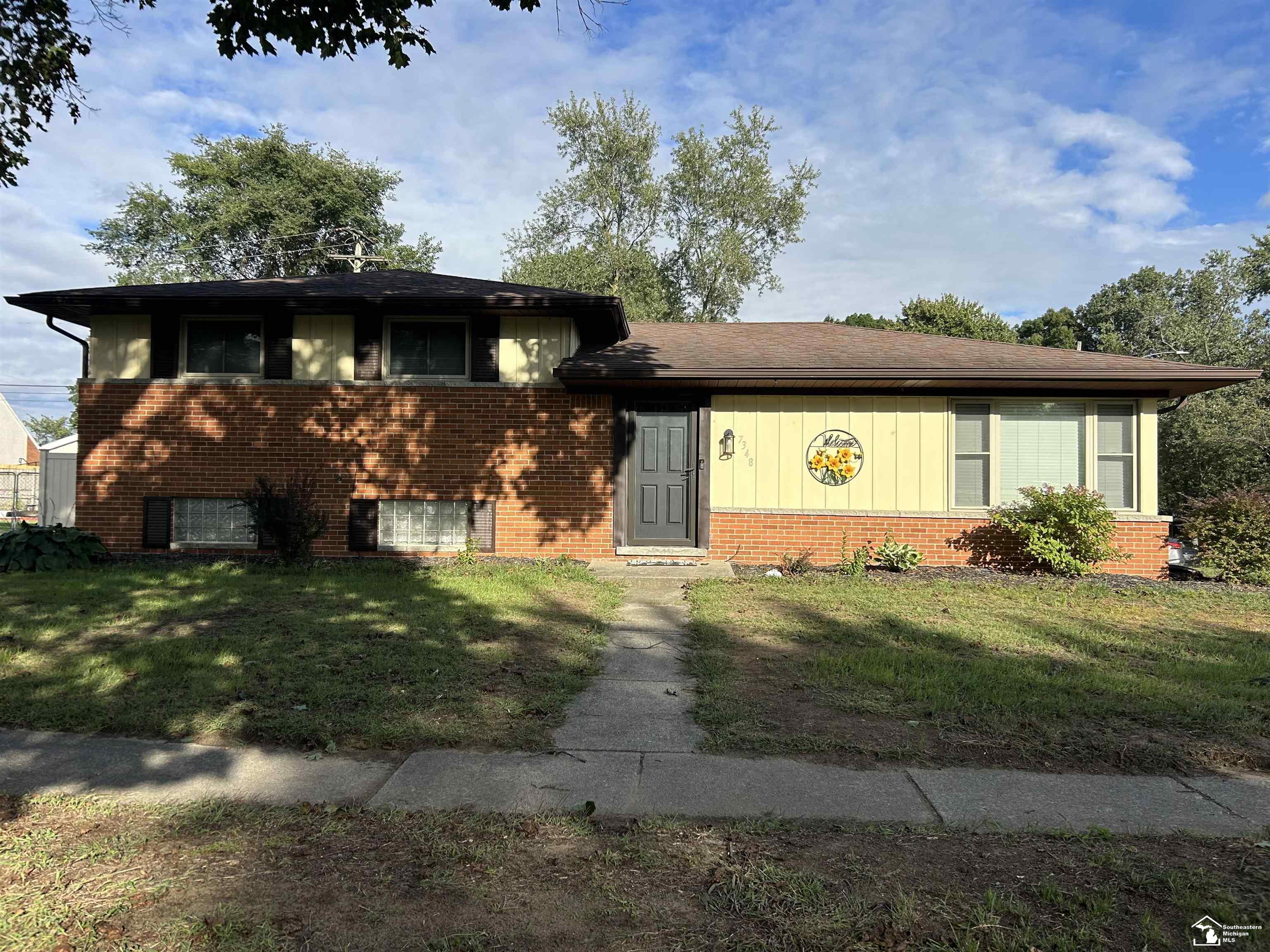 Single family home for sale at 7348 Middlebury Dr, Lambertville, MI 48144 | MLS# 57050224075