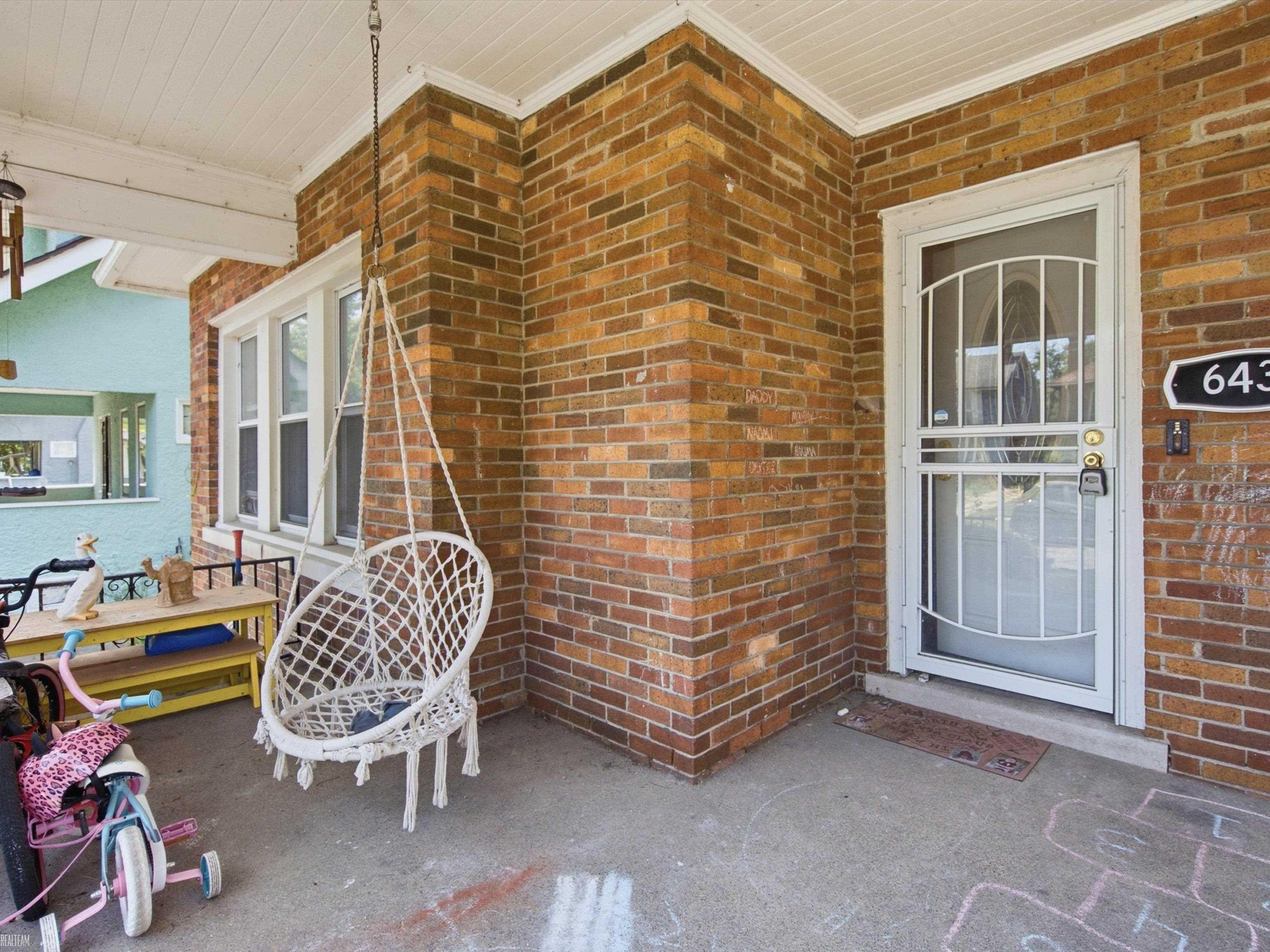 Photo 2 of Single family home for sale at 643 Chalmers St, Detroit, MI 48215 | MLS# 58050224078 | Listing updated on 2026-10-07