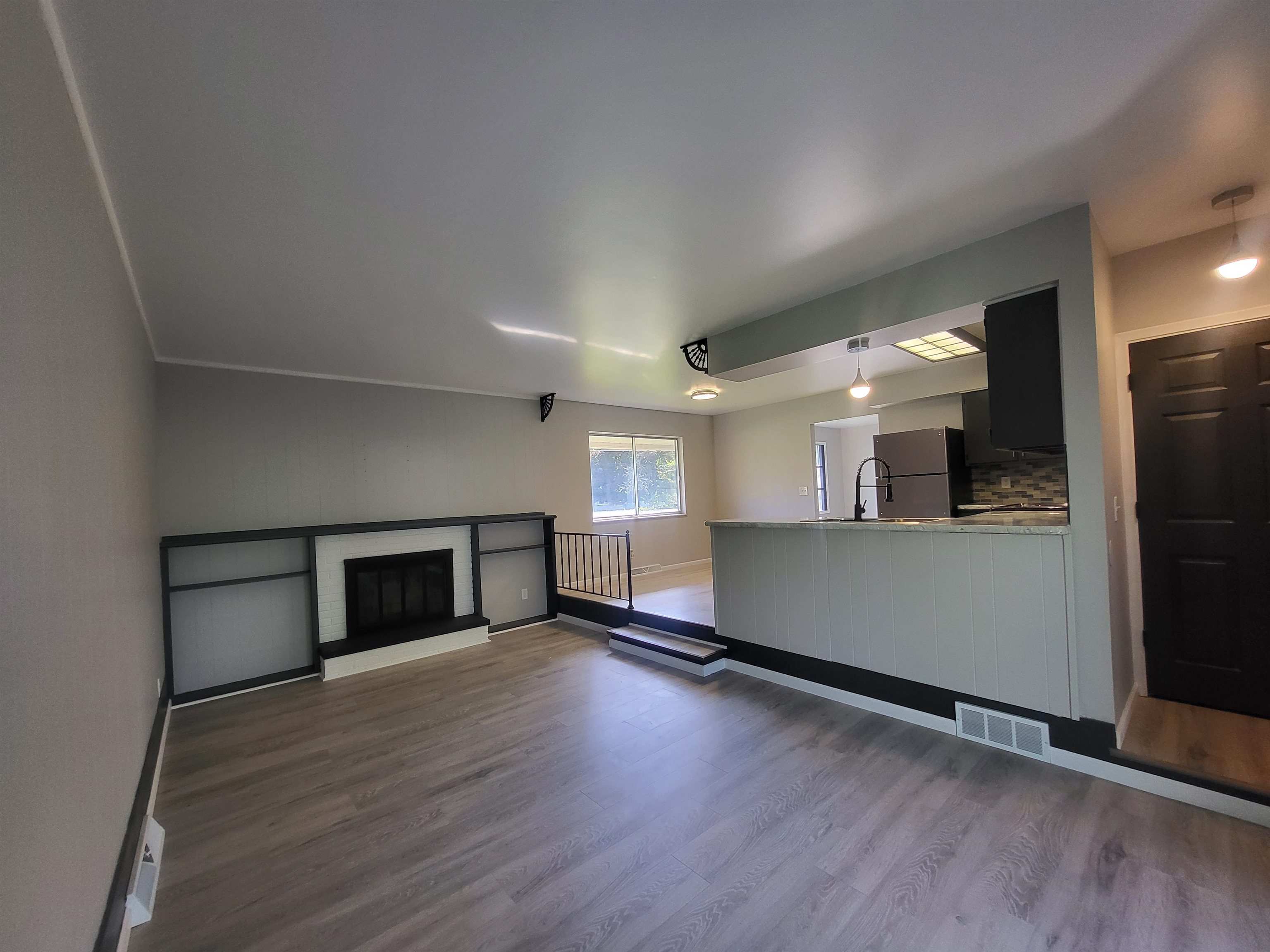 Photo 3 of Single family home for sale at 7070 Hickory St, Flushing, MI 48433 | MLS# 5050224090 | Listing updated on 2026-10-07