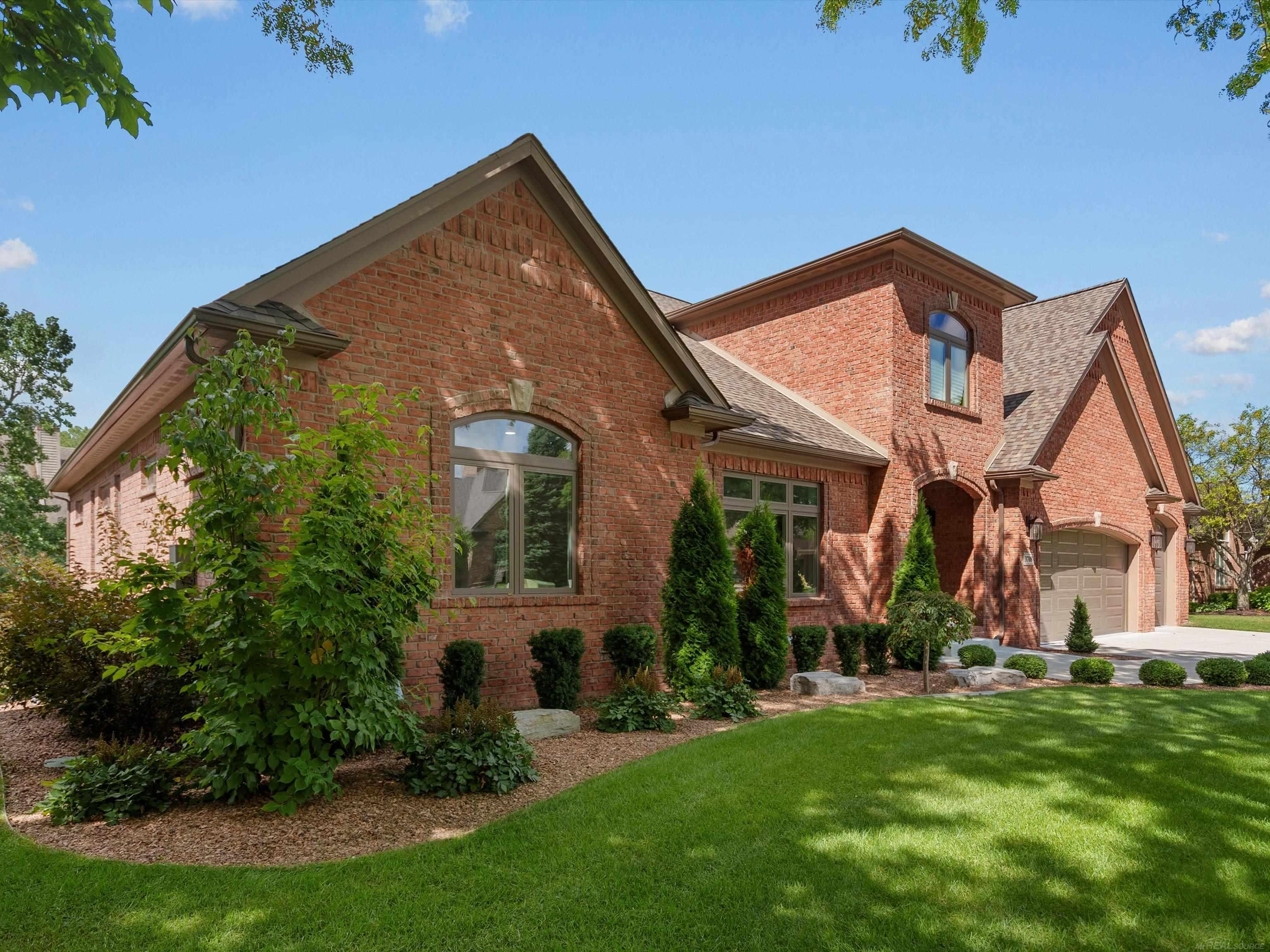 Photo 2 of Single family home for sale at 3708 Riverview Ter N Rd, East China, MI 48054 | MLS# 58050224115 | Listing updated on 2026-10-07