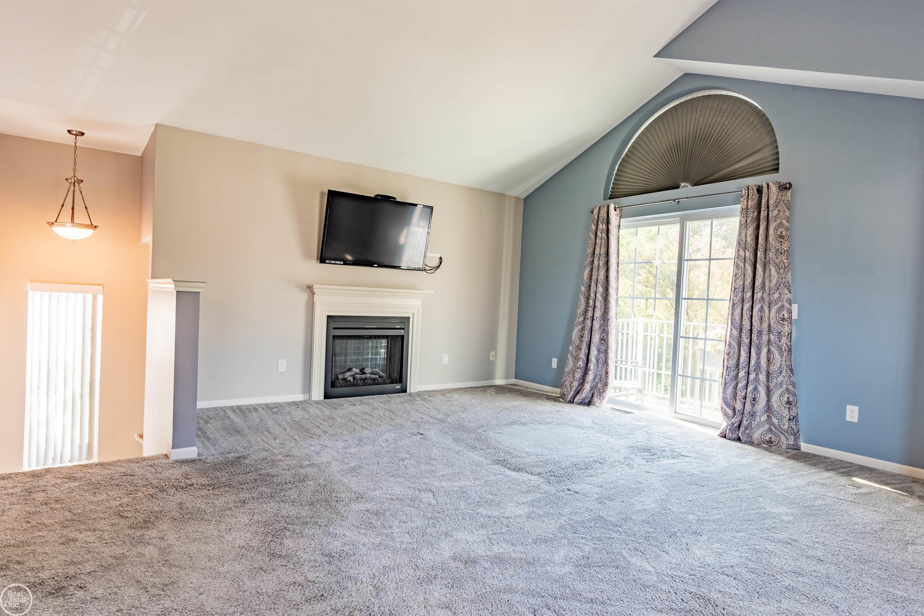 Photo 3 of Condo for sale at 27020 Carrington Pl, Harrison Township, MI 48045 | MLS# 58050224130 | Listing updated on 2026-10-07