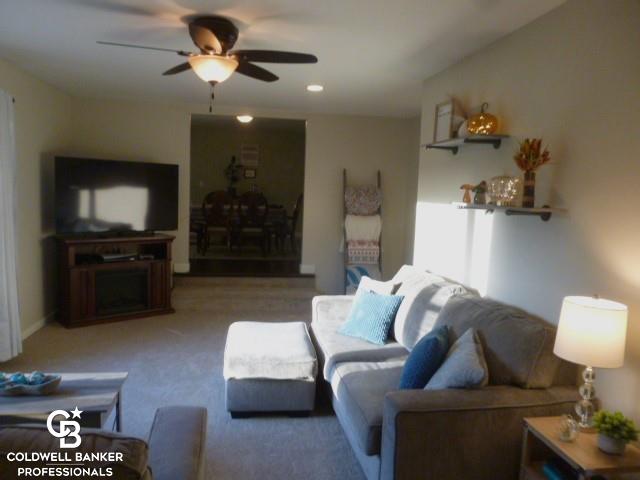 Photo 2 of Single family home for sale at 3002 Oakwood Dr, Port Huron, MI 48060 | MLS# 58050224139 | Listing updated on 2026-10-07