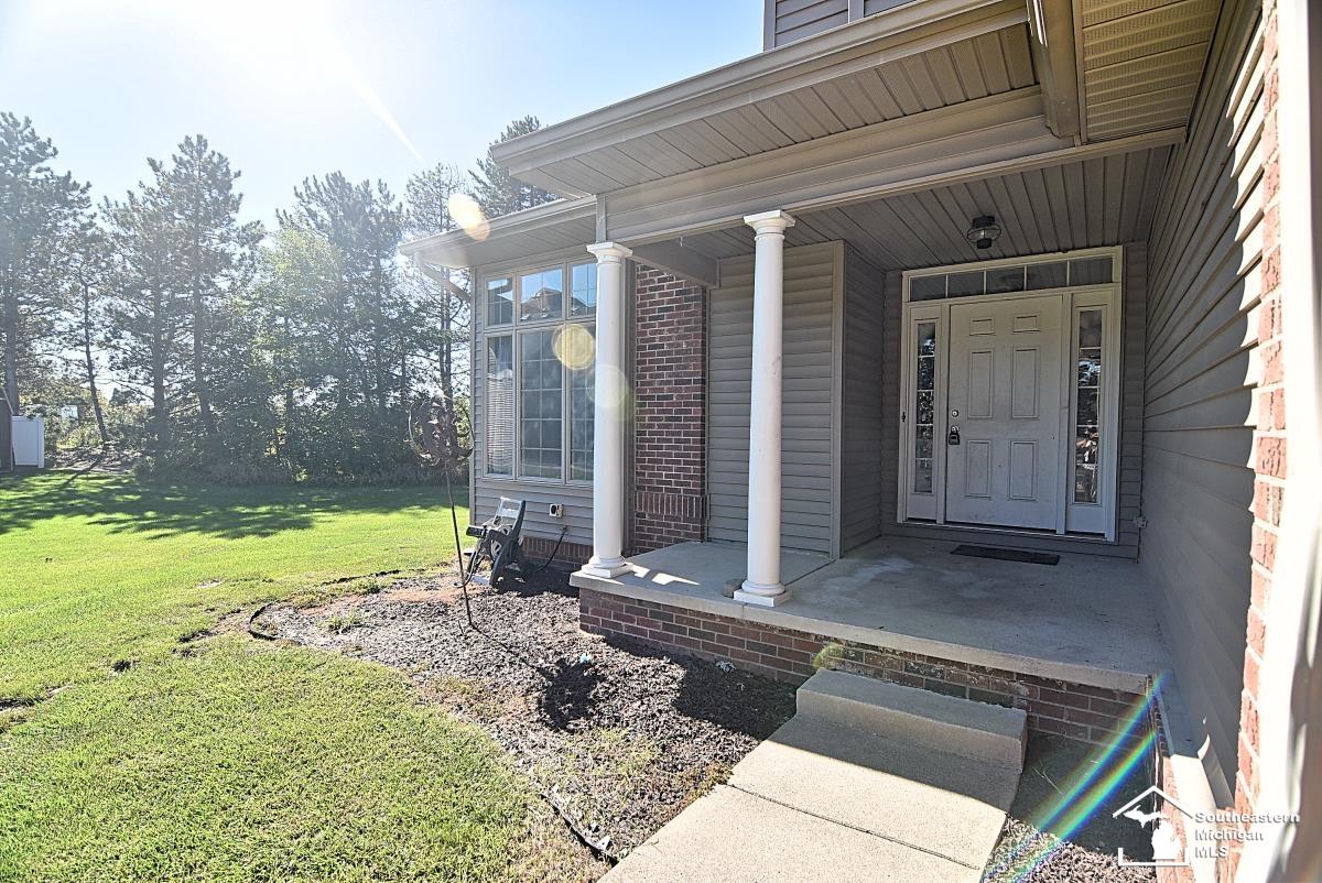 Photo 3 of Single family home for sale at 108 Raisin Cir, Dundee, MI 48131 | MLS# 57050224141 | Listing updated on 2026-10-08