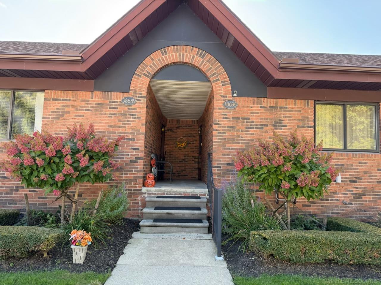 Condo for sale at 38695 Harrison Crk Ct #7-G-44, Harrison Township, MI 48045 | MLS# 50224152