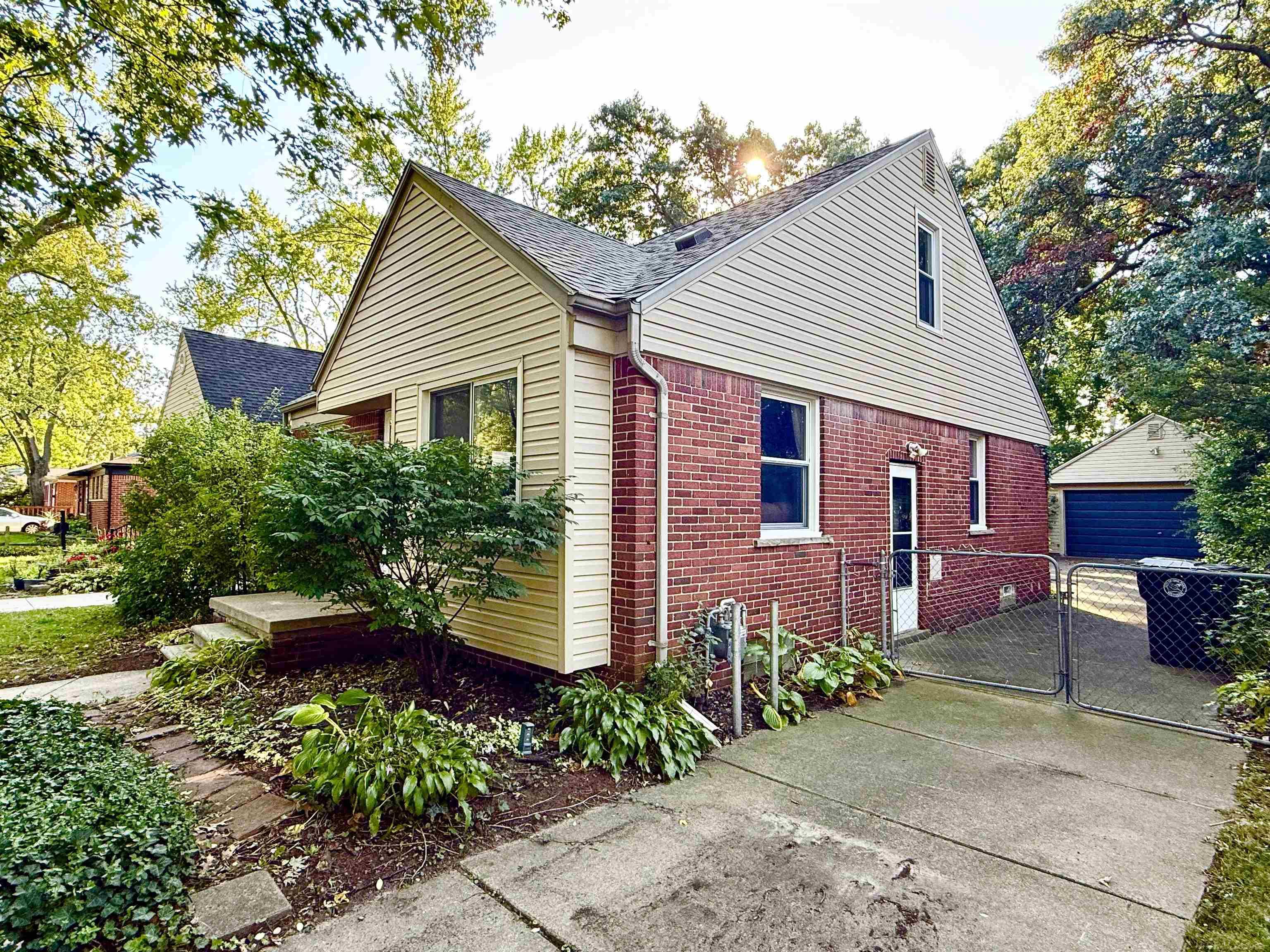 Photo 1 of Single family home for sale at 23561 Republic St, Oak Park, MI 48237 | MLS# 58050224160 | Listing updated on 2026-10-07
