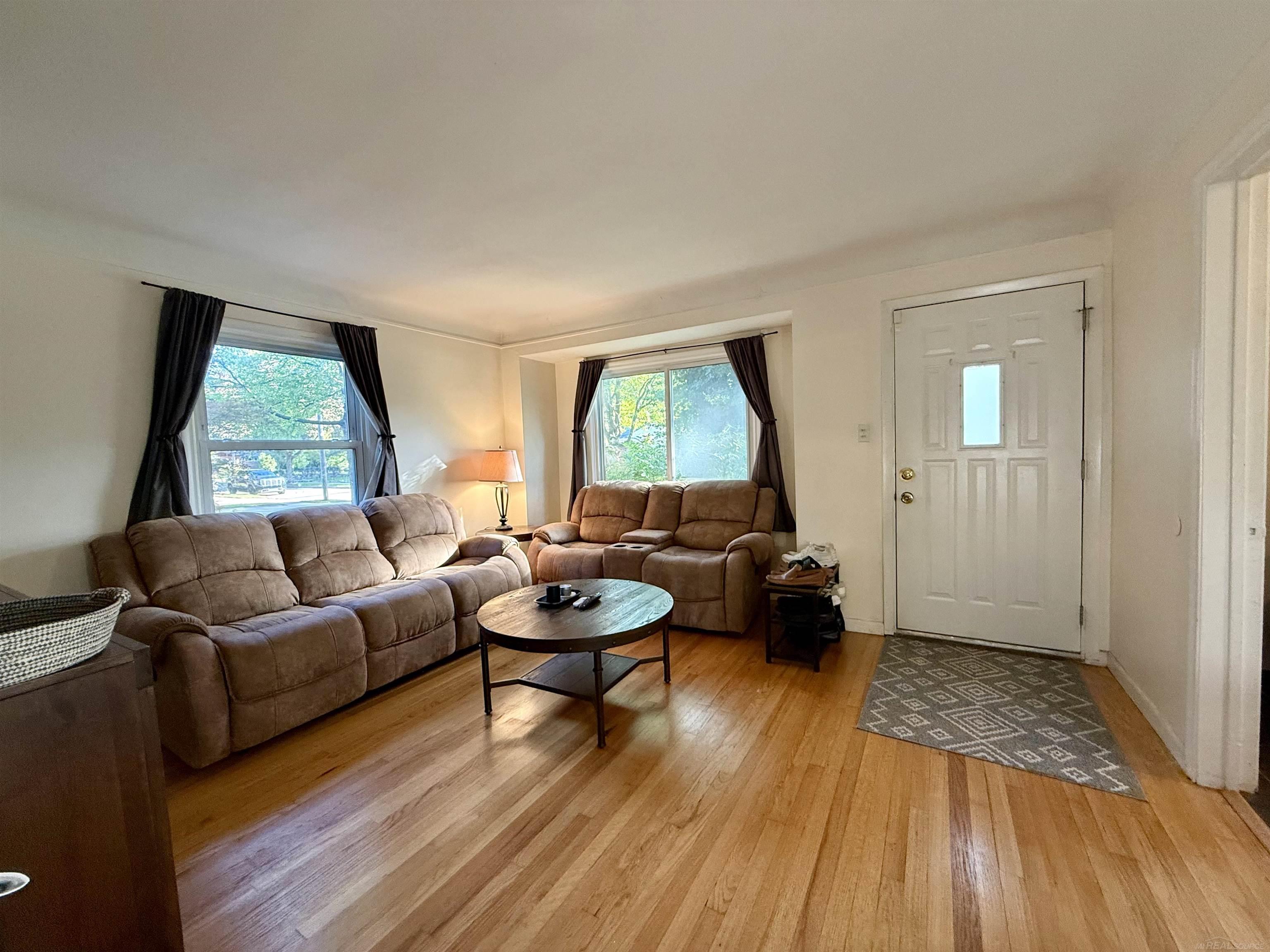 Photo 4 of Single family home for sale at 23561 Republic St, Oak Park, MI 48237 | MLS# 58050224160 | Listing updated on 2026-10-07