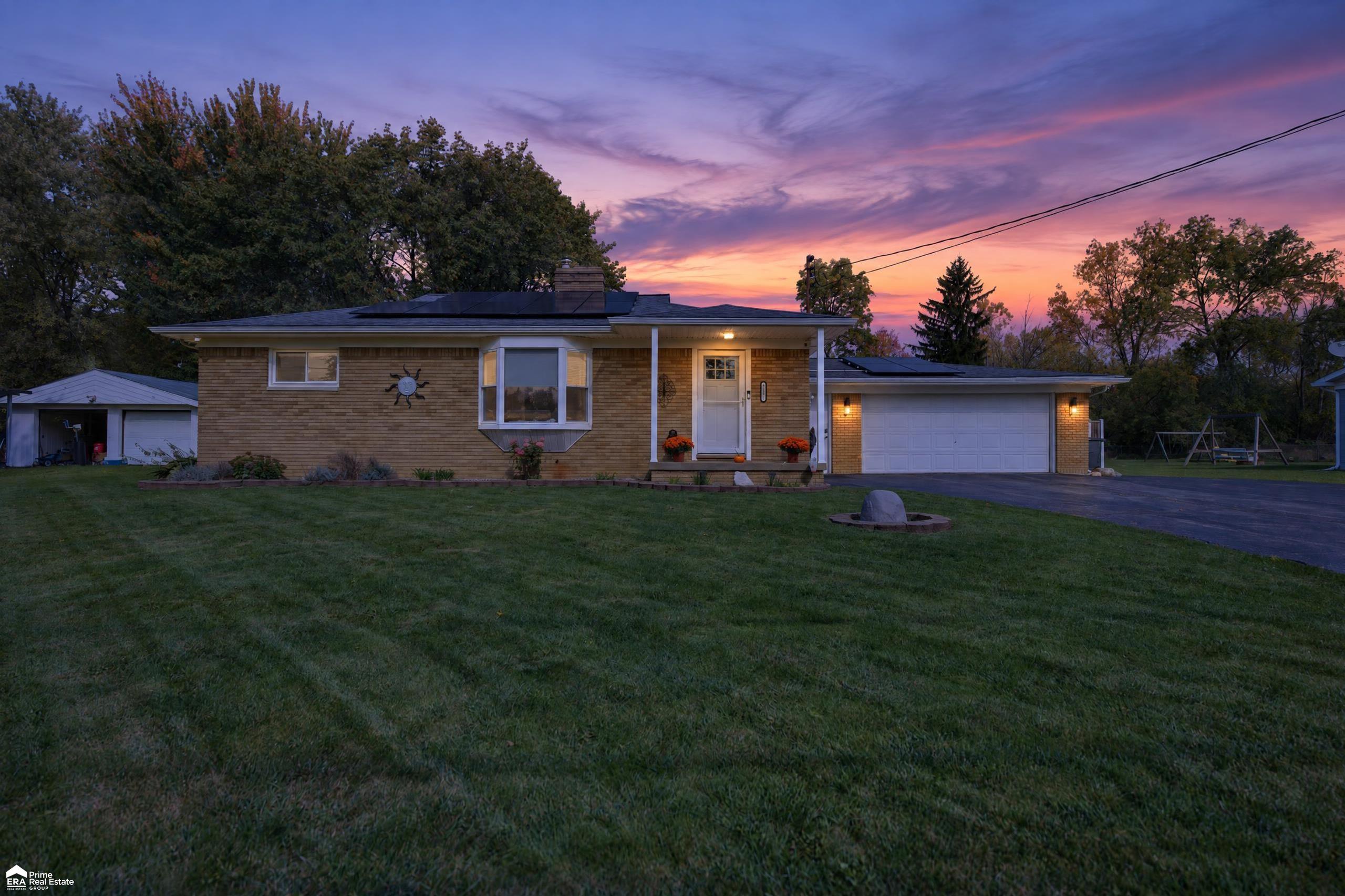 Photo 1 of Sale Pending at 6483 Bluejay Dr, Flint, MI 48506 | MLS# 5050224165 | Listing updated on 2026-10-07