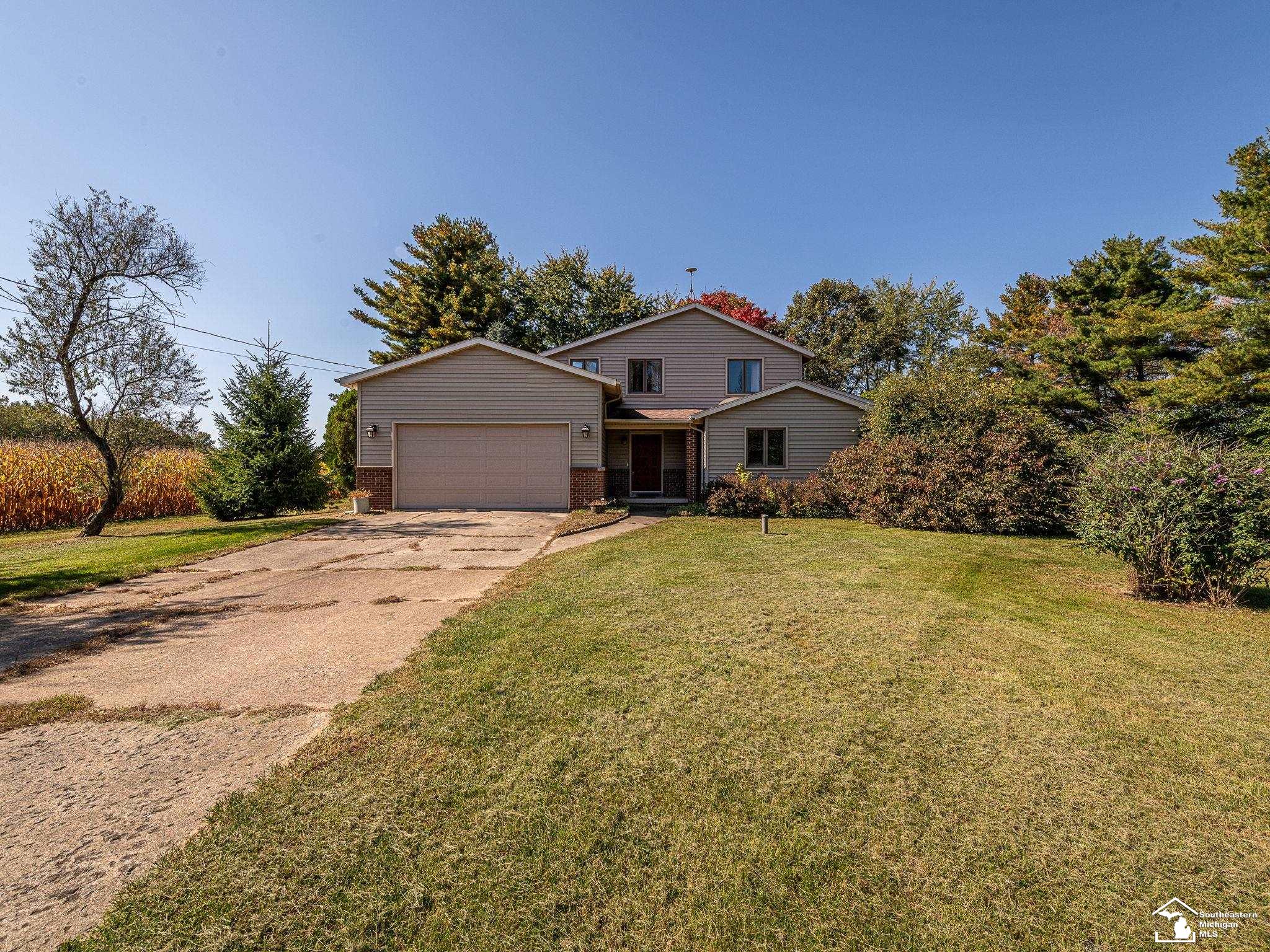 Photo 1 of Single family home for sale at 10725 Jackman Rd, Temperance, MI 48182 | MLS# 57050224180 | Listing updated on 2026-10-08
