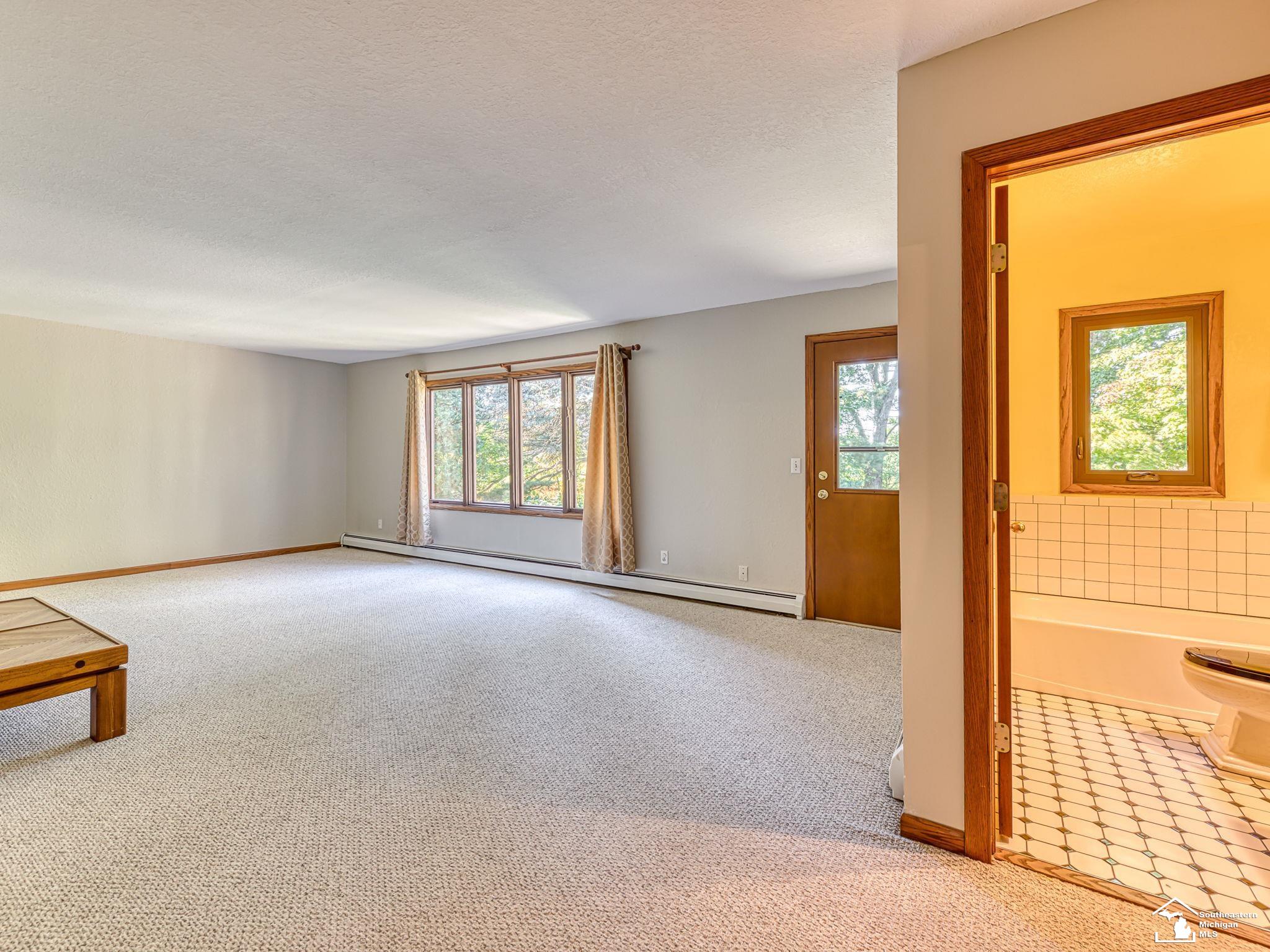 Photo 3 of Single family home for sale at 10725 Jackman Rd, Temperance, MI 48182 | MLS# 57050224180 | Listing updated on 2026-10-08