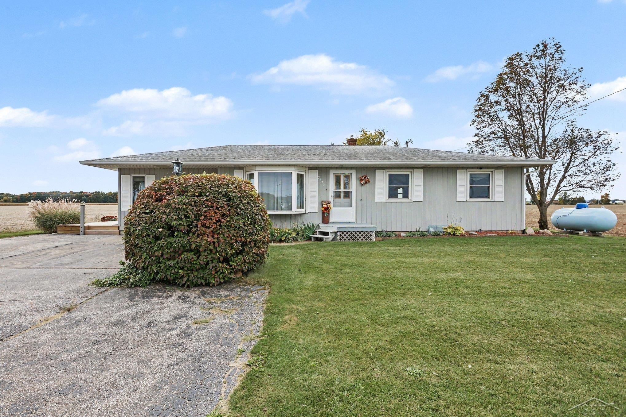 Photo 3 of Single family home for sale at 7270 Bradley Rd, Saginaw, MI 48601 | MLS# 61050224205 | Listing updated on 2026-10-08