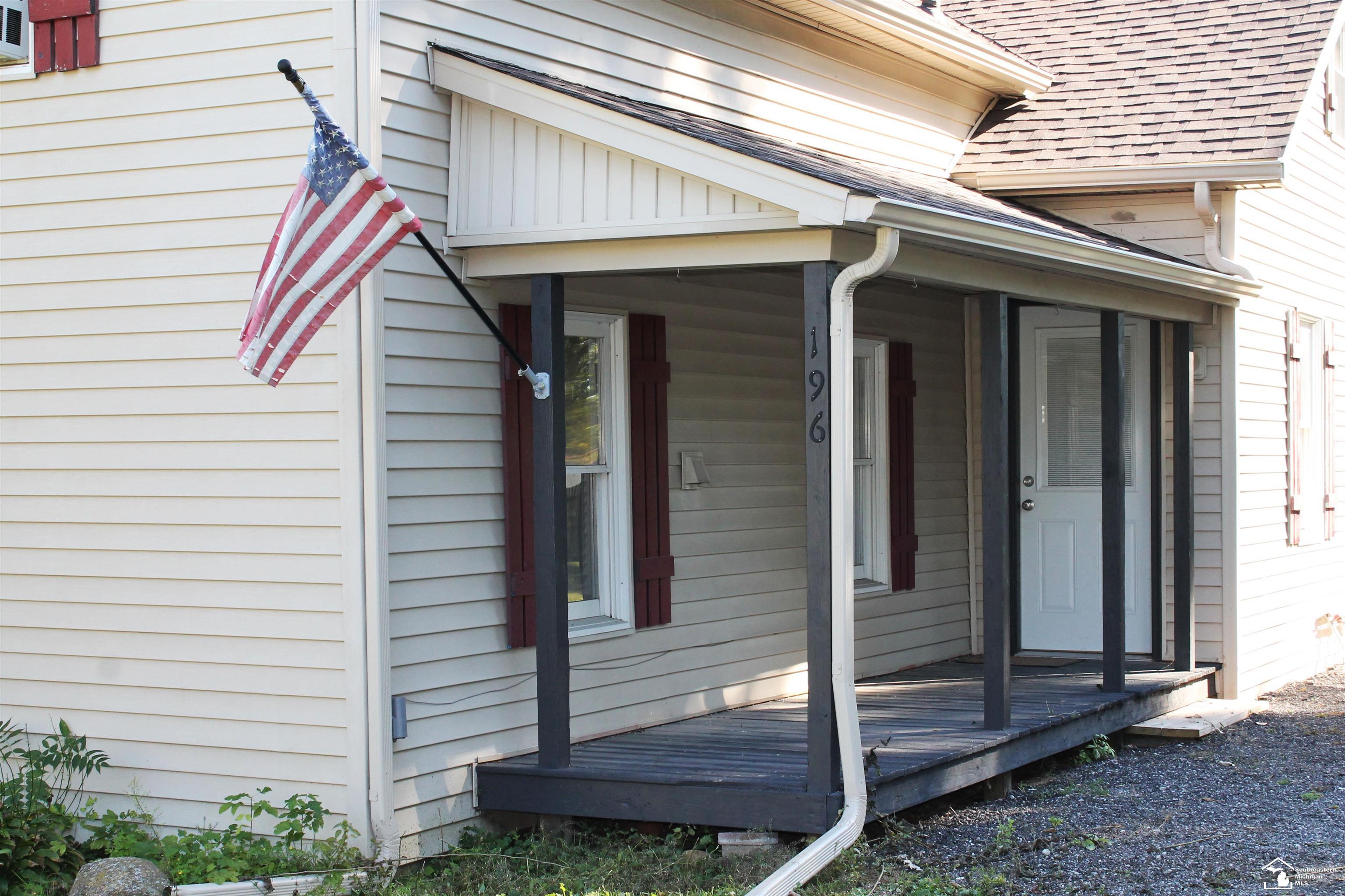 Photo 1 of Single family home for sale at 196 E Walnut Rd, Petersburg, MI 49270 | MLS# 57050224215 | Listing updated on 2026-10-08