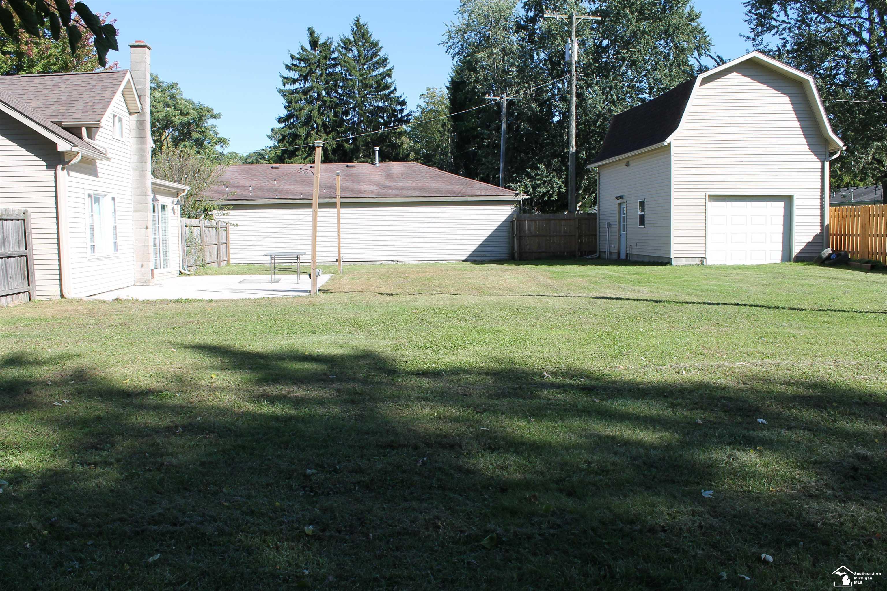Photo 4 of Single family home for sale at 196 E Walnut Rd, Petersburg, MI 49270 | MLS# 57050224215 | Listing updated on 2026-10-08