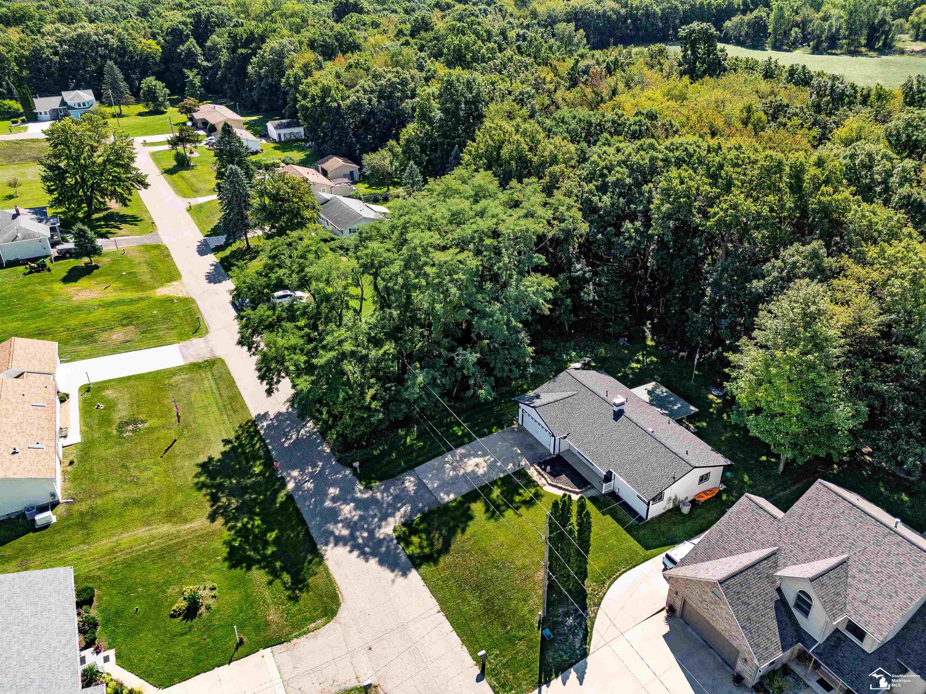 Photo 2 of Single family home for sale at 139 Ferris Dr, Brooklyn, MI 49230 | MLS# 57050224290 | Listing updated on 2026-10-08