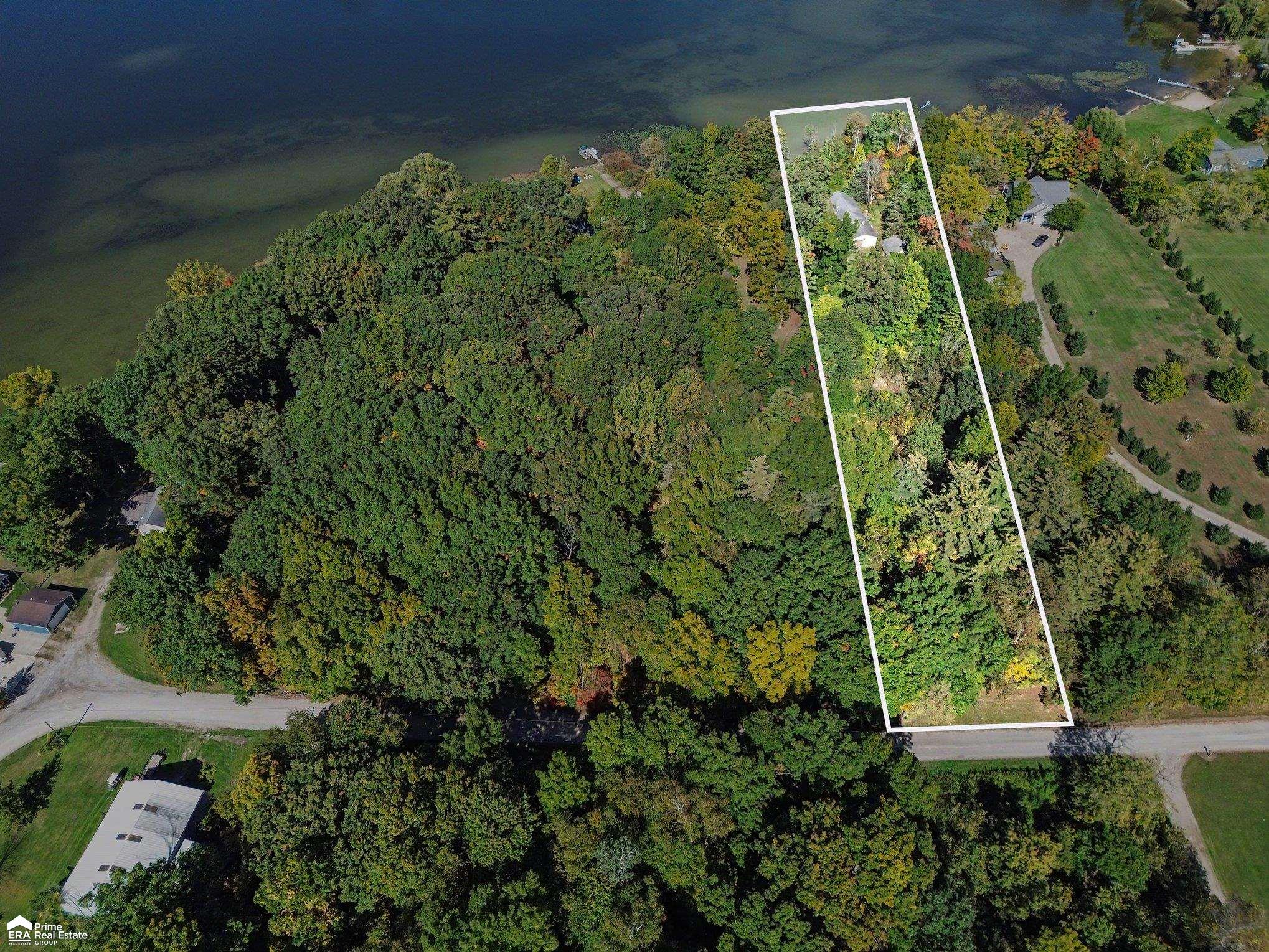 831 N Lake Pleasant Road photo 2