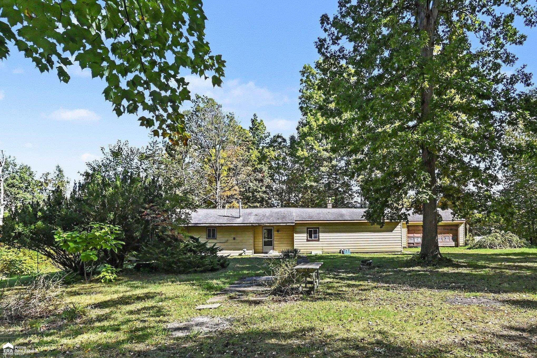 831 N Lake Pleasant Road photo 4