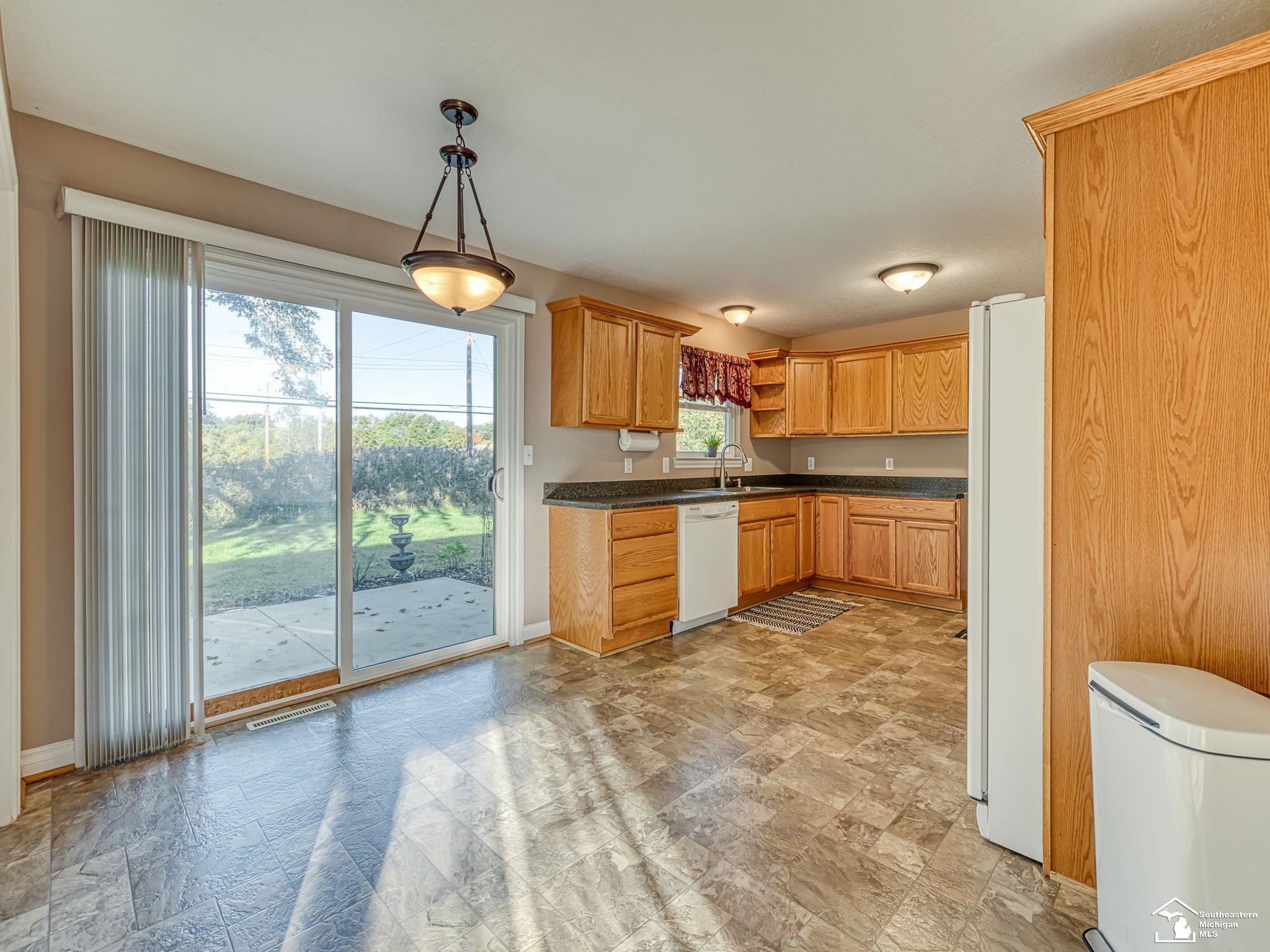 Photo 4 of Single family home for sale at 25484 Waltz Rd, New Boston, MI 48164 | MLS# 57050224321 | Listing updated on 2026-10-08
