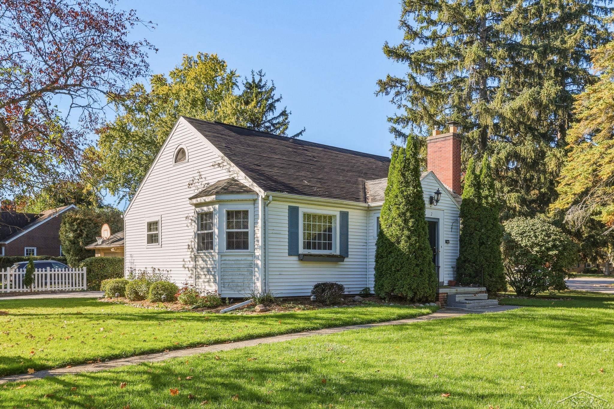 Single family home for sale at 22 Berger Rd, Saginaw, MI 48602 | MLS# 61050224325