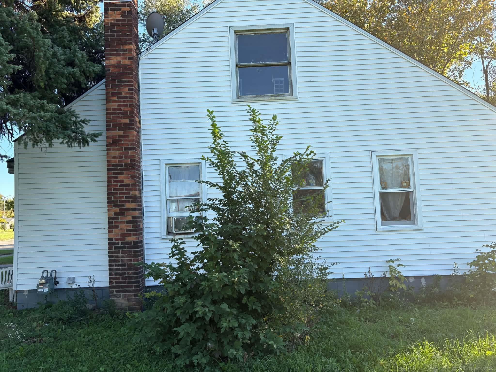 Photo 2 of Single family home for sale at 19403 Mound Rd, Detroit, MI 48234 | MLS# 50224342 | Listing updated on 2026-10-08